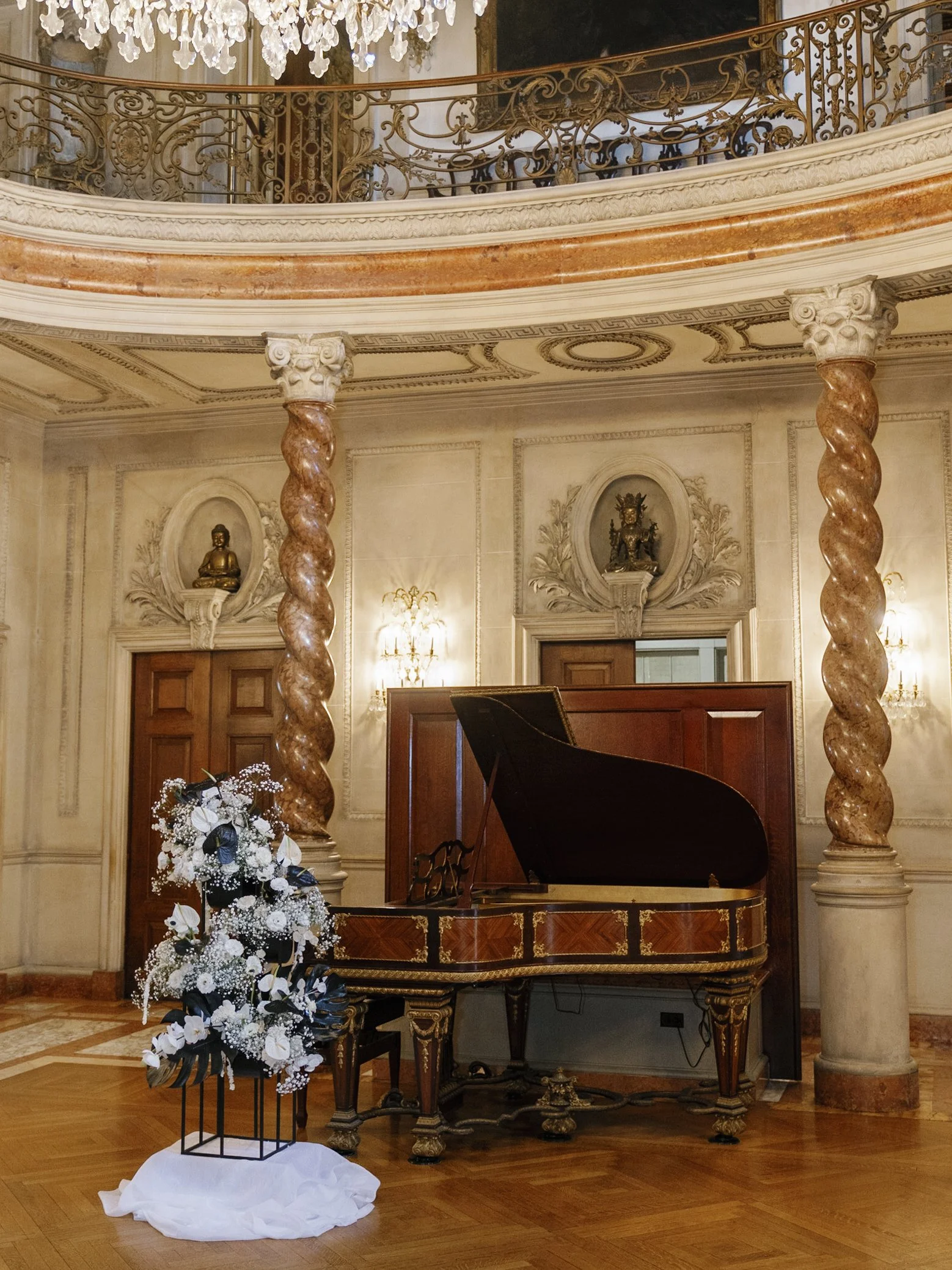 Kat Flowers x Steinway Piano