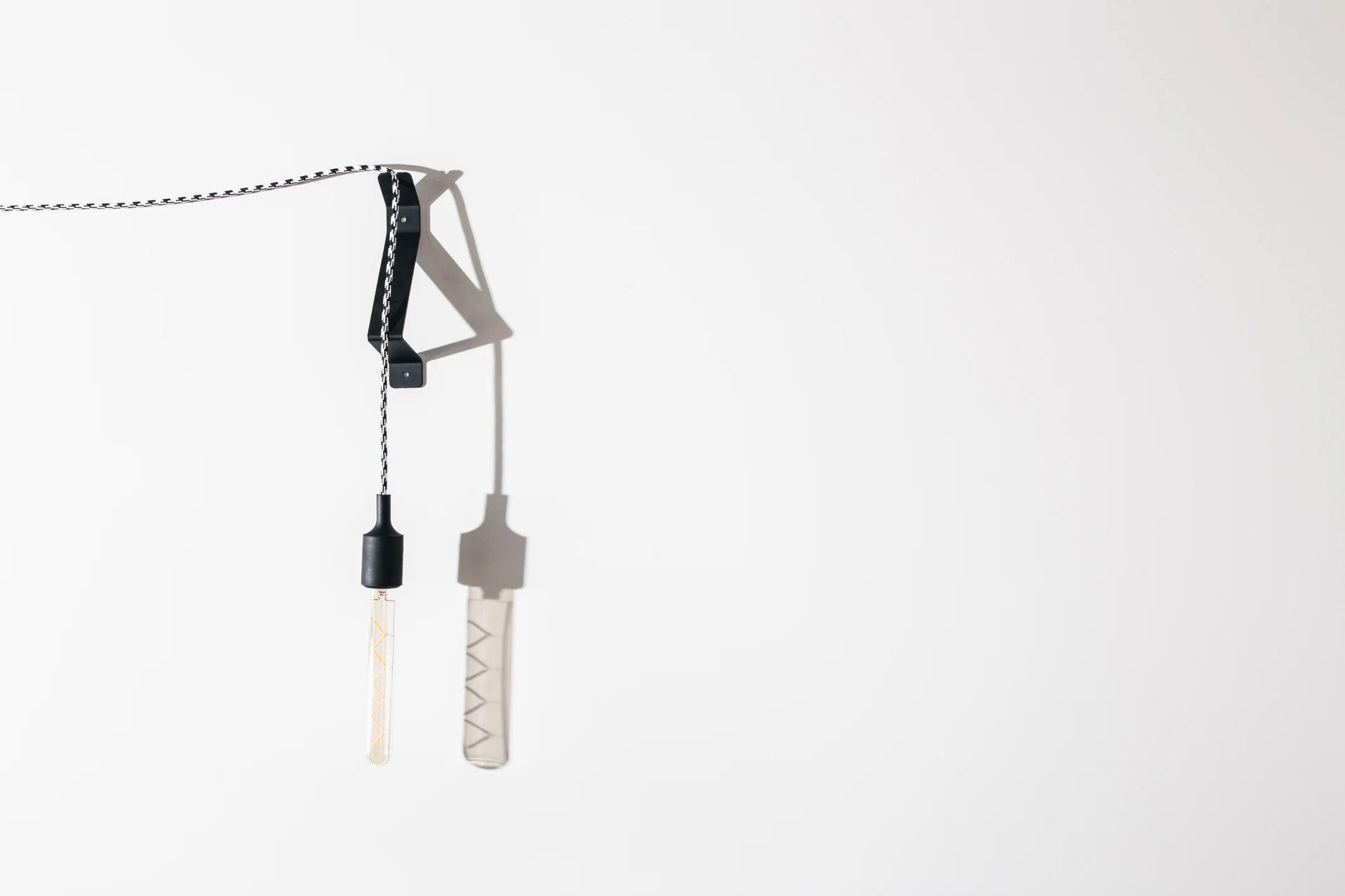MTRL DSGN_Sconce Light-8.jpg