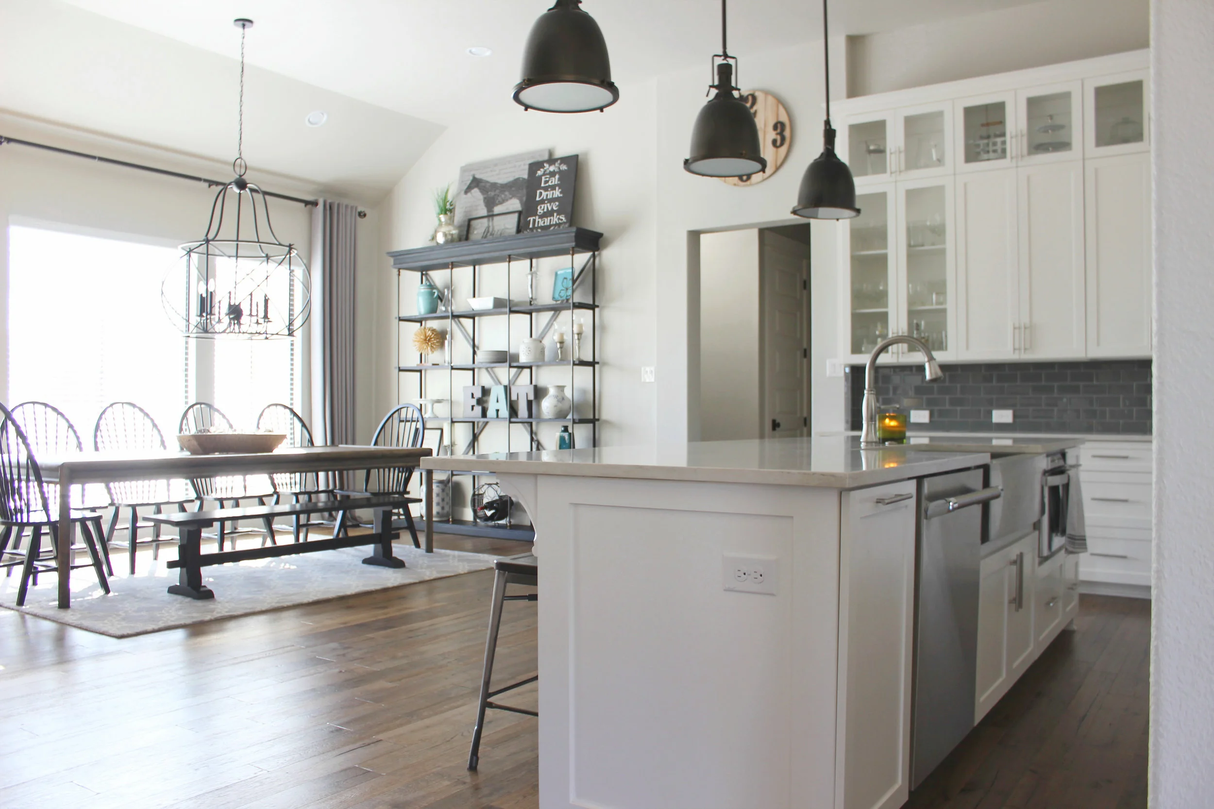 kitchen and dining 2.jpg