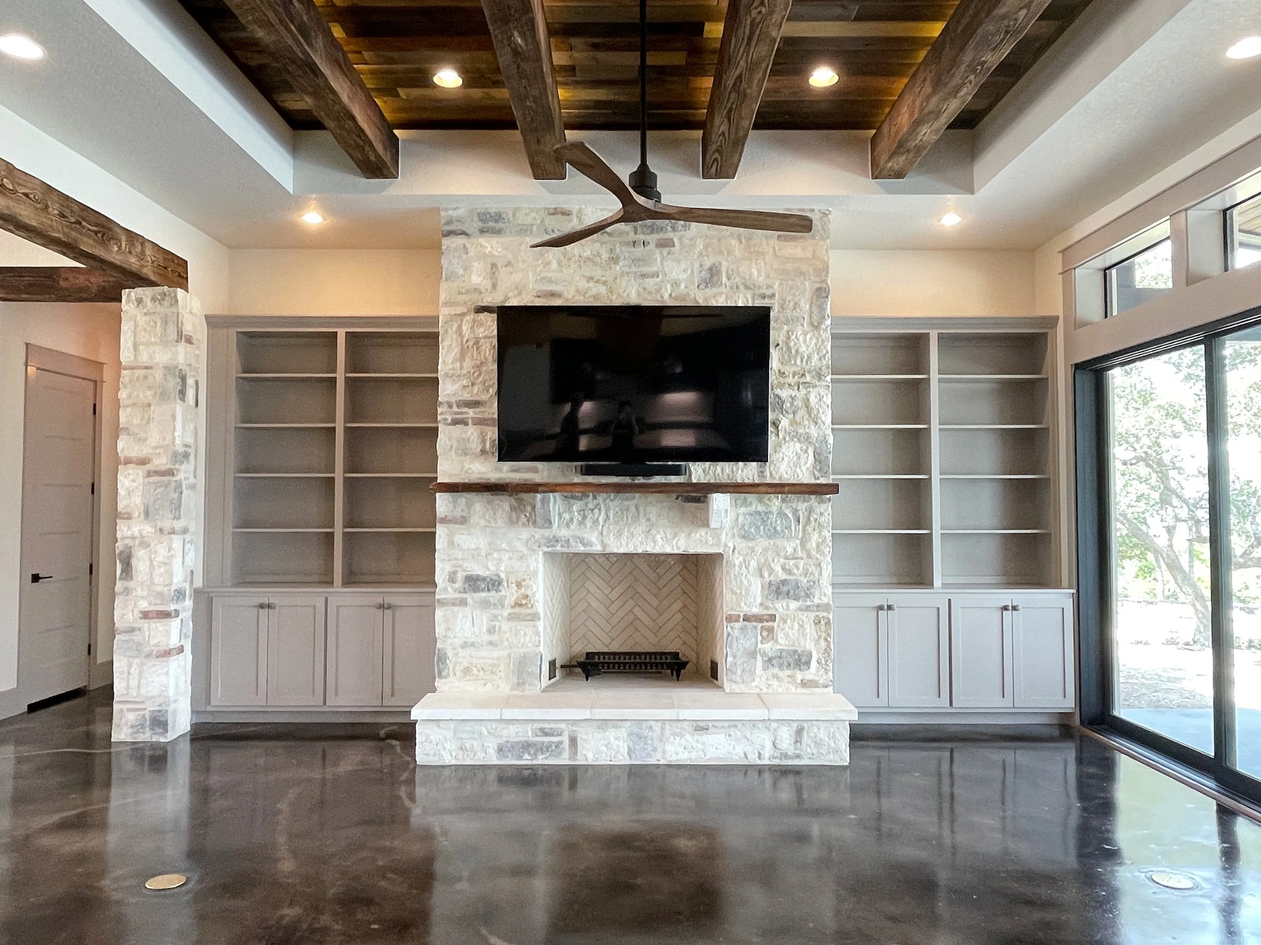 fireplace.jpg