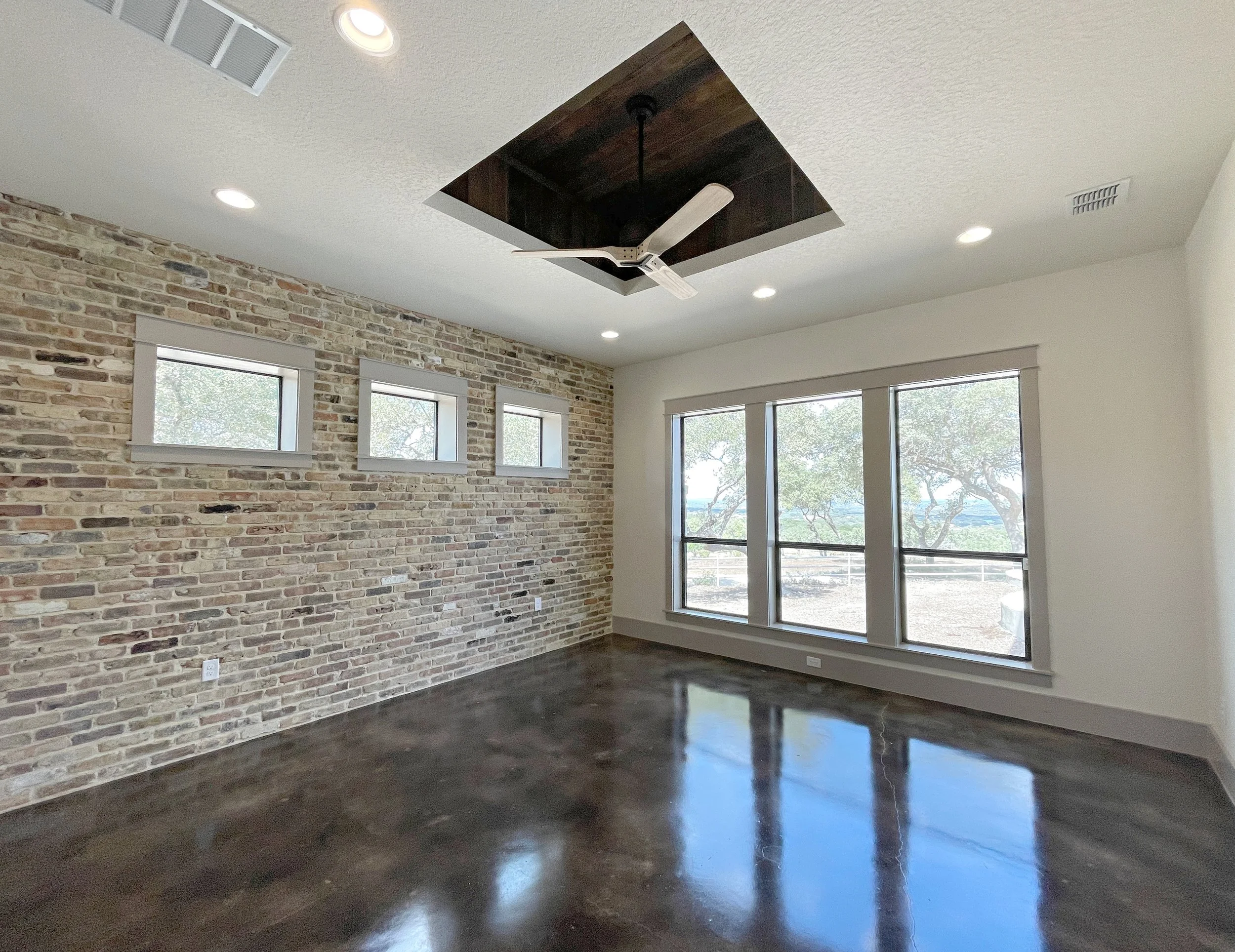 masterbedroom.jpg