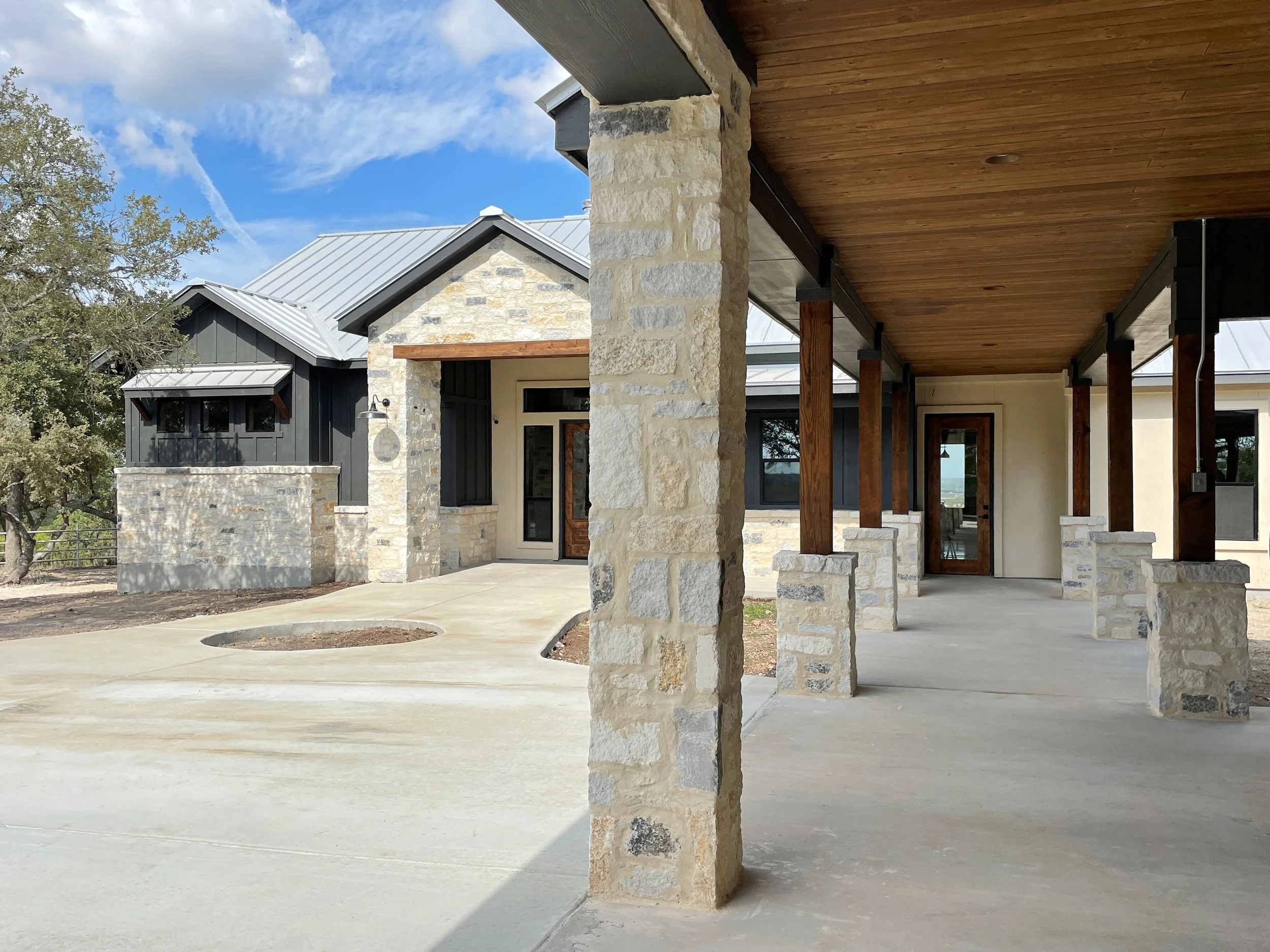 exterior3.jpg