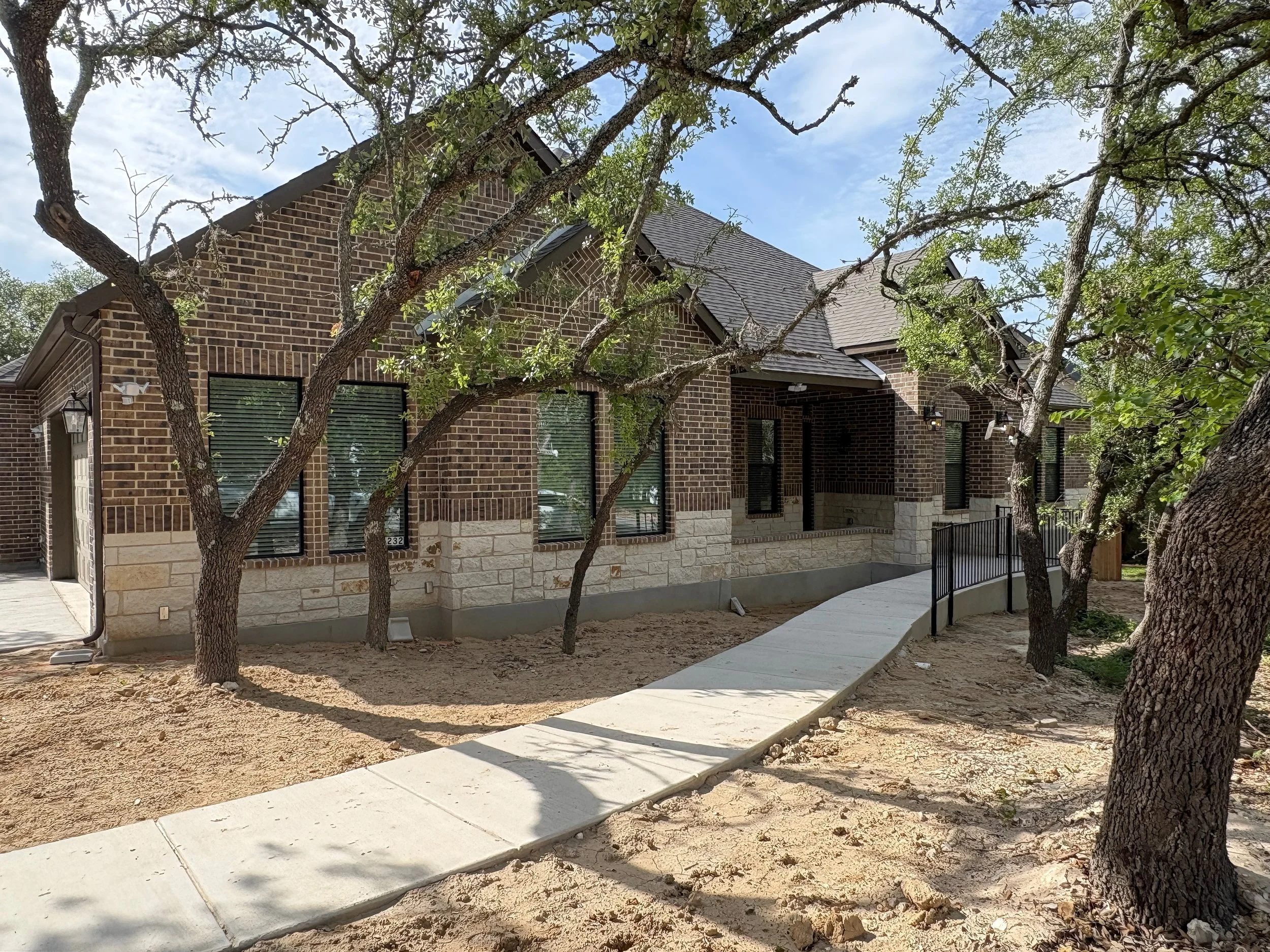 exterior1.jpg