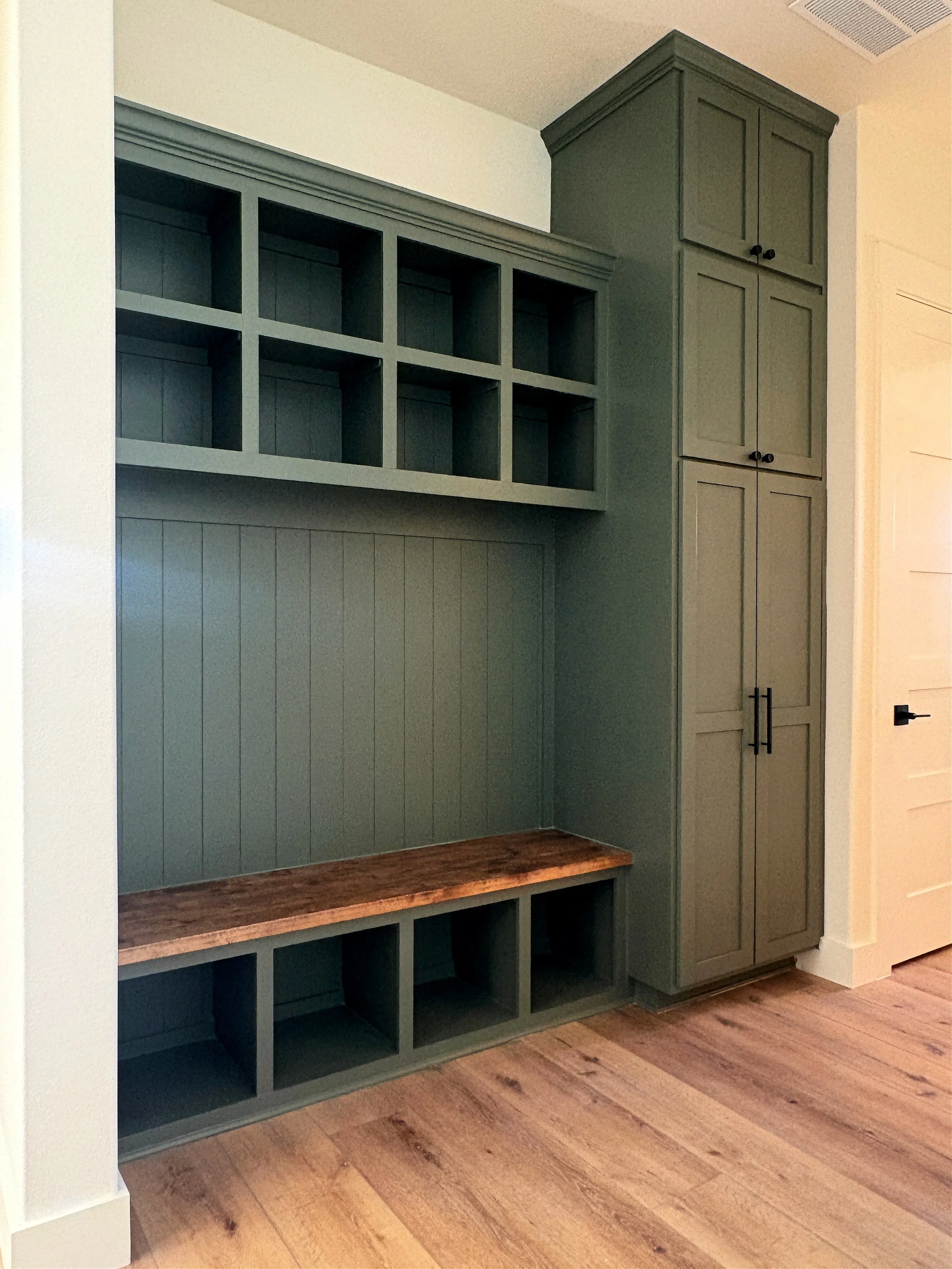 mudroom1.jpg