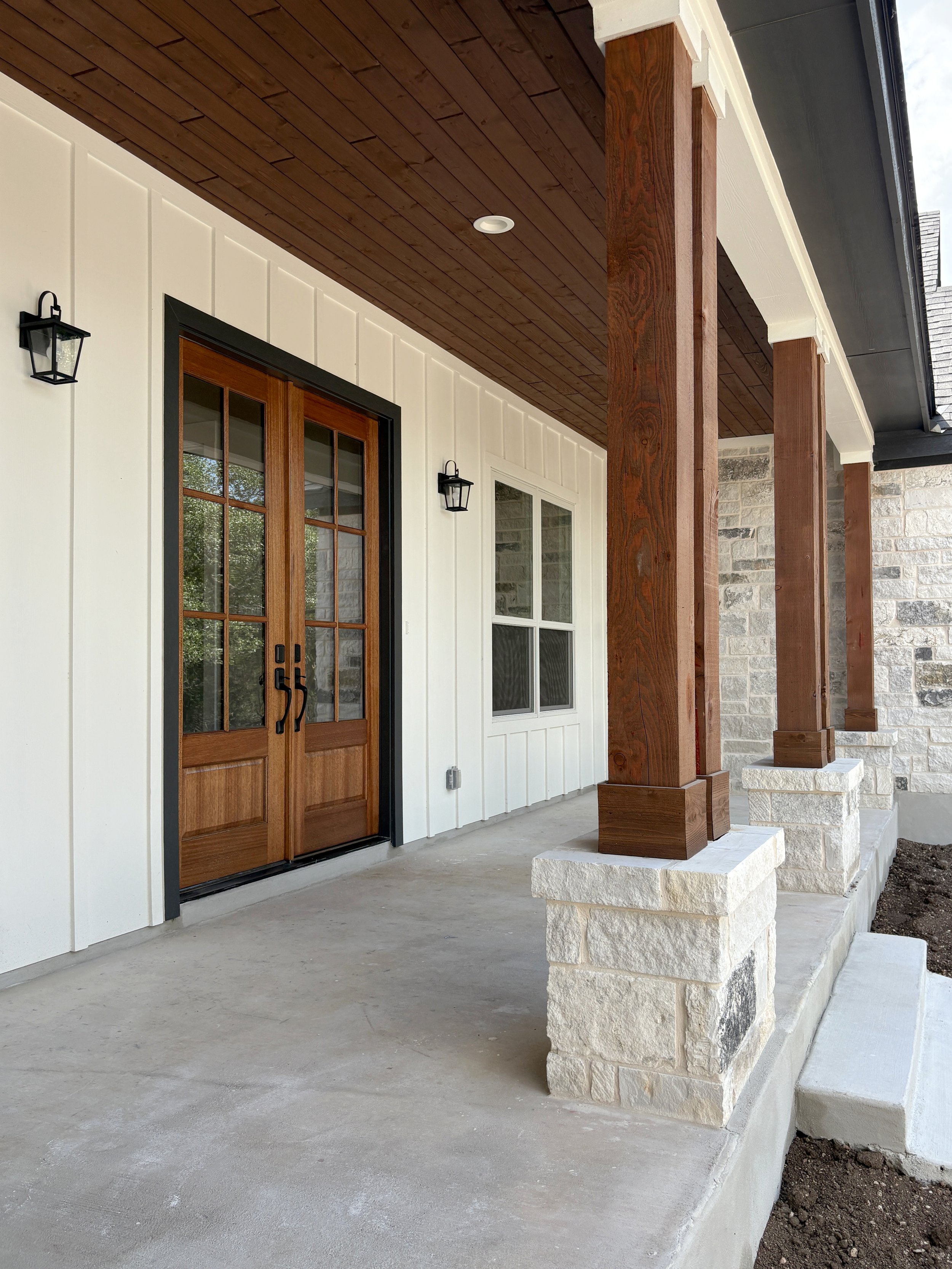 frontporch.jpg