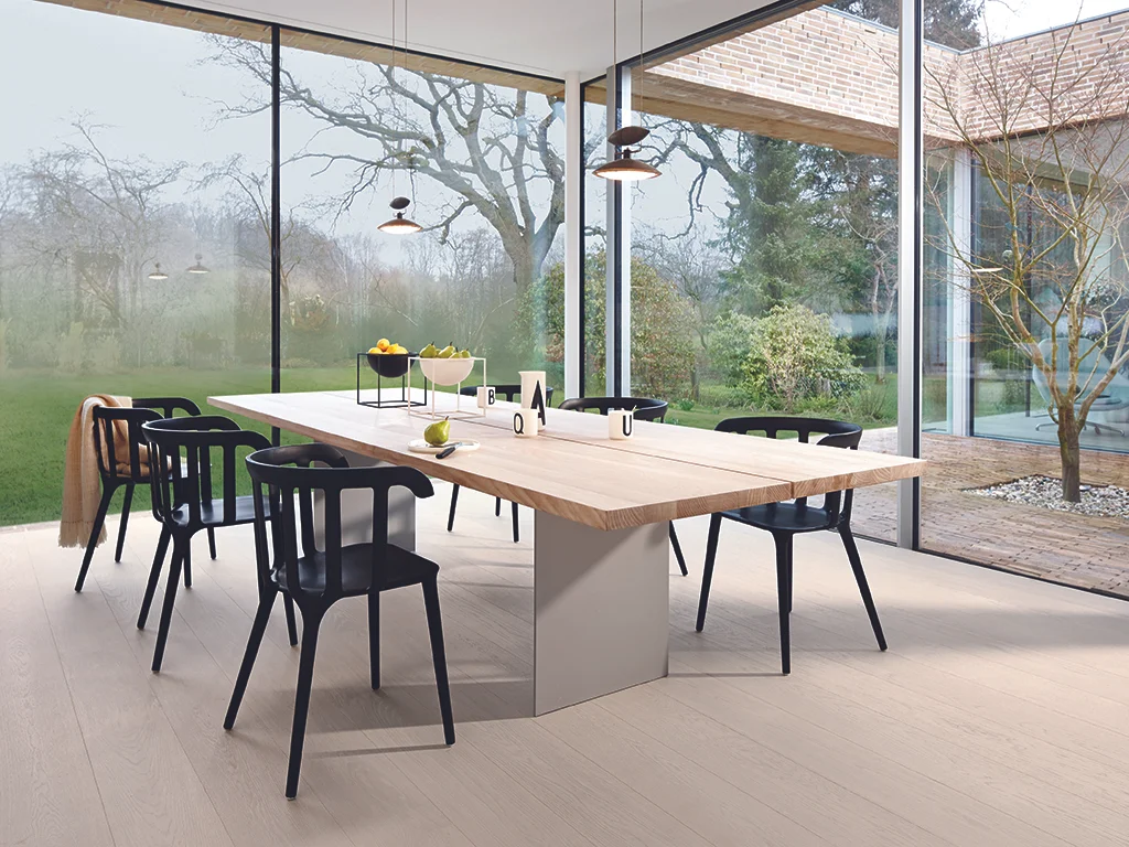 Nordic_Oak Andante white_Plank Castle_Live Pure_00163_NEUar.jpg