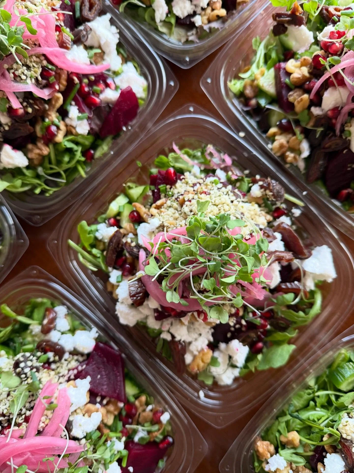 This is one of those salads that will be on repeat for me this fall and winter, and definitely a repeat for my local meal prep menu! Here are the ingredients so you can make it too. I promise, you&rsquo;re going to be obsessed! 😋

Harvest Beetroot S