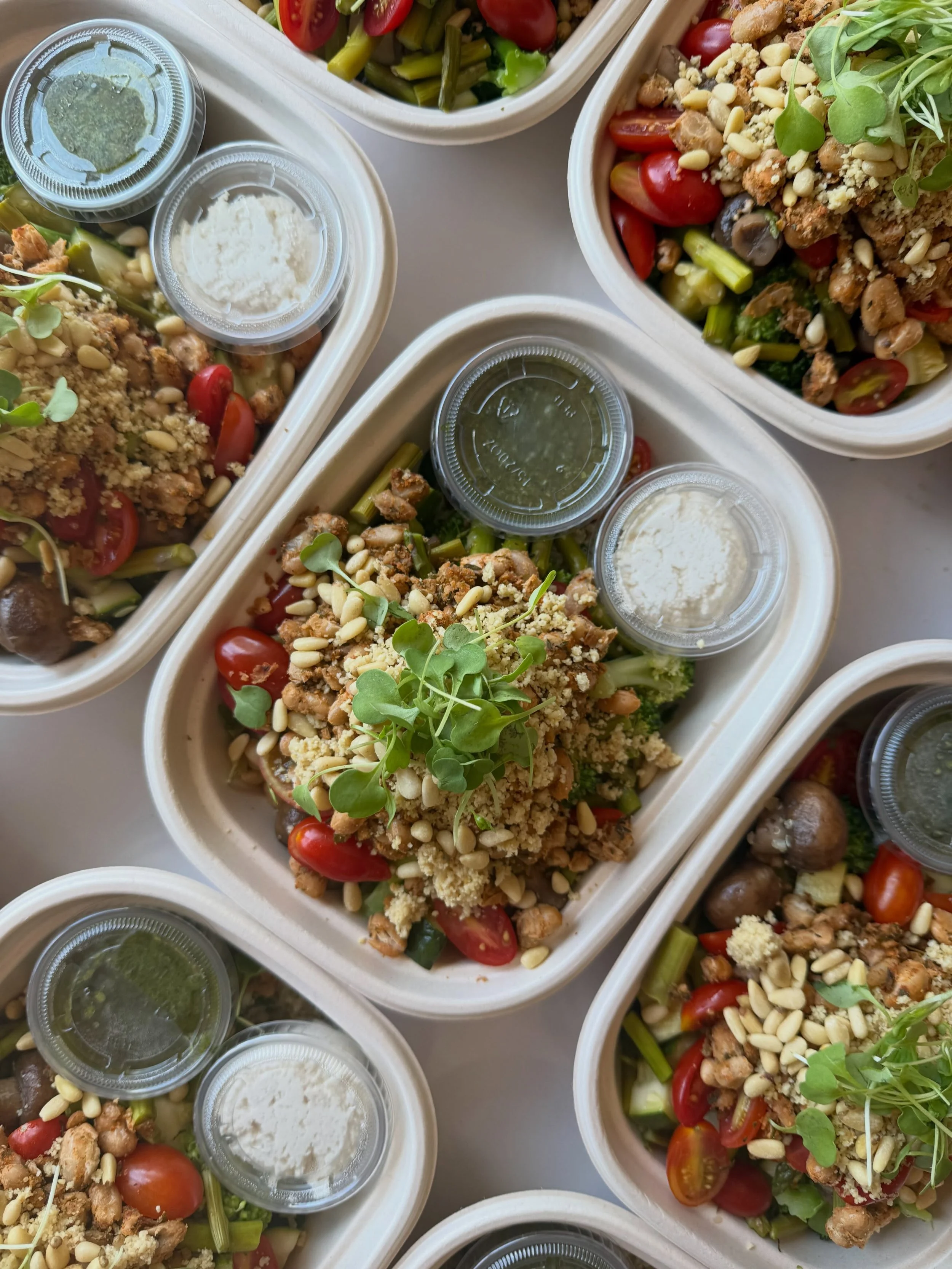 A little look at some of the meals I&rsquo;ve served in 2026 so far 💛 Feeling so grateful that I get to nourish and serve the San Diego community through plant powered meals! Thank you for your continued support! 

&amp; EXCITING NEWS! After a summe