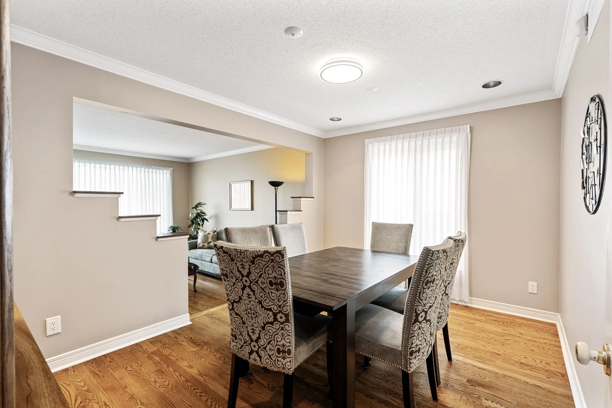 17-web-or-mls-27-mayford-ave.jpg