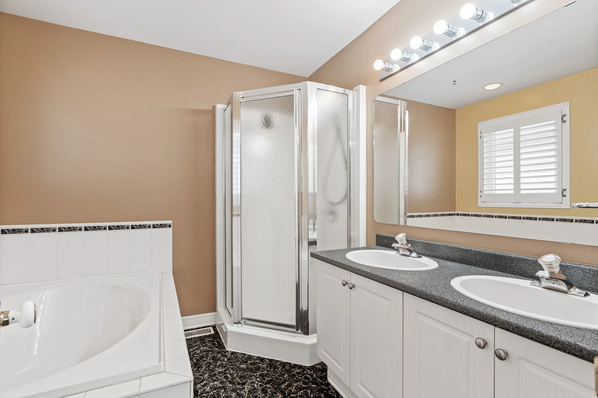 35-web-or-mls-27-mayford-ave.jpg