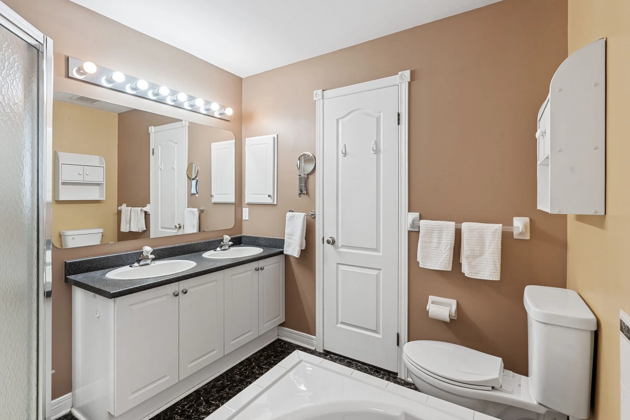 37-web-or-mls-27-mayford-ave.jpg