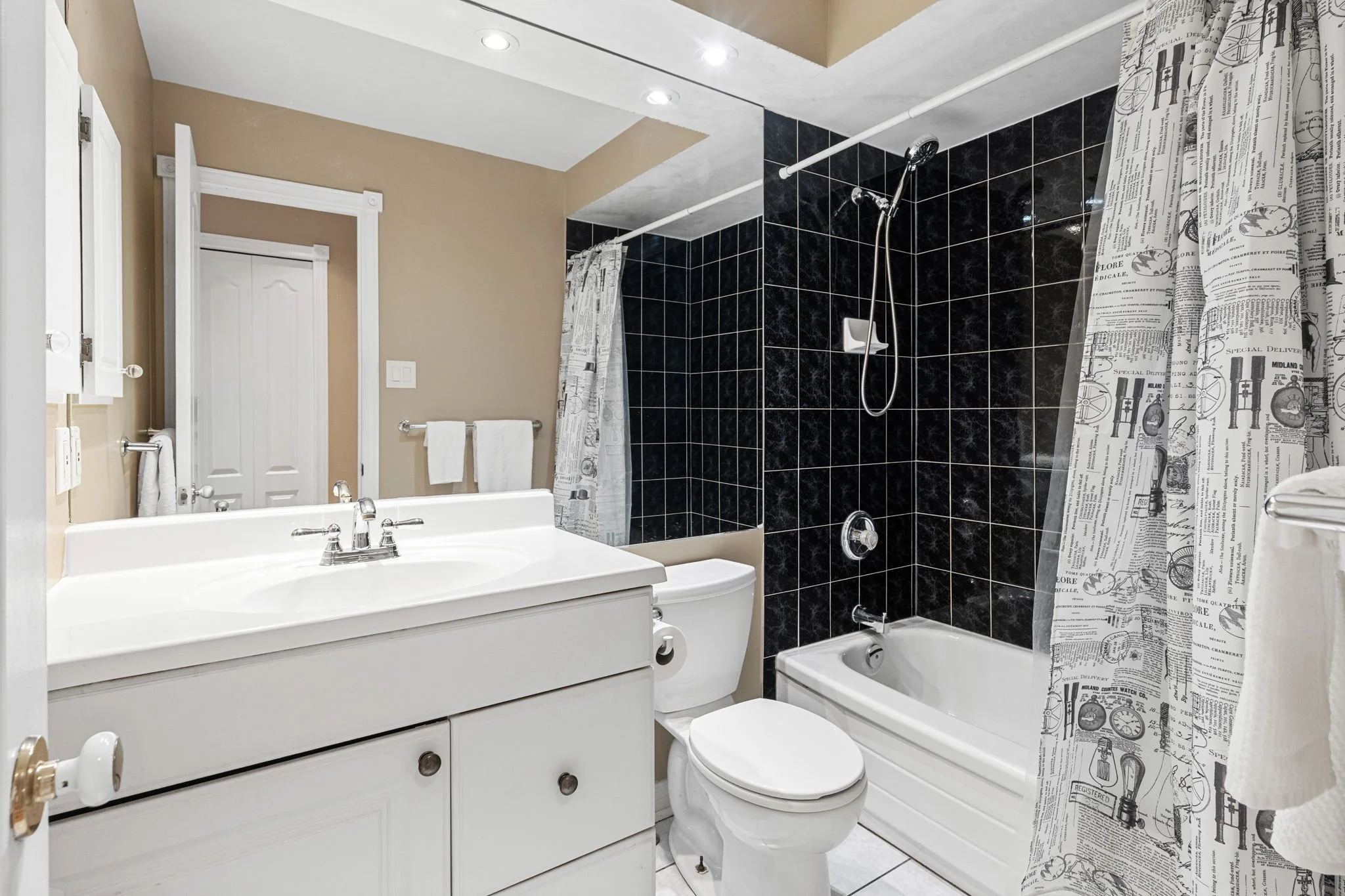 29-web-or-mls-27-mayford-ave.jpg