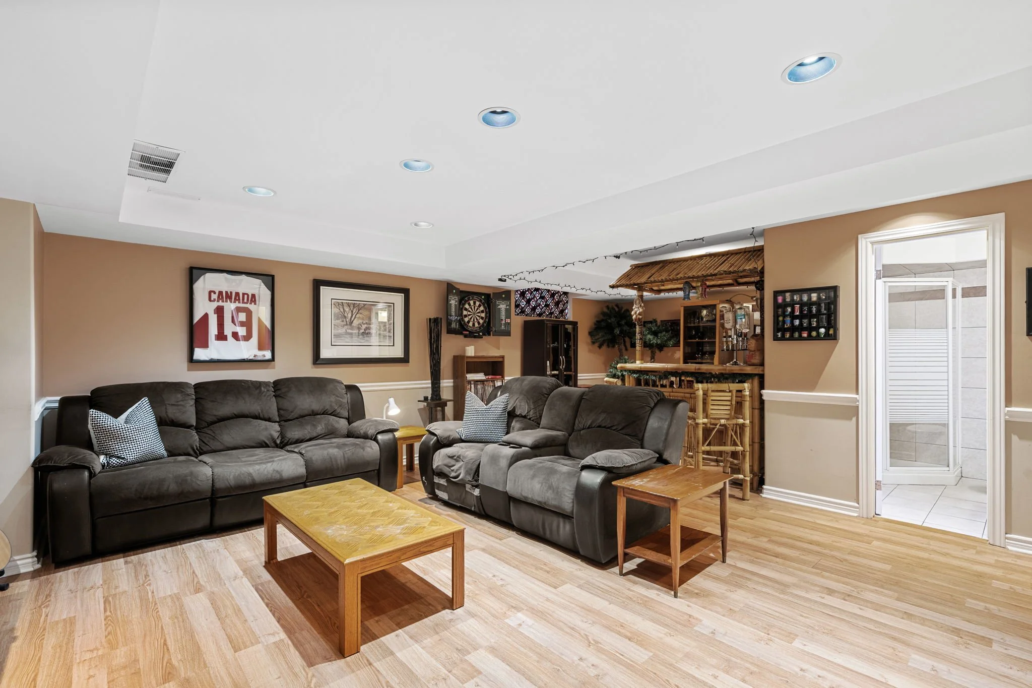 5-web-or-mls-27-mayford-ave.jpg