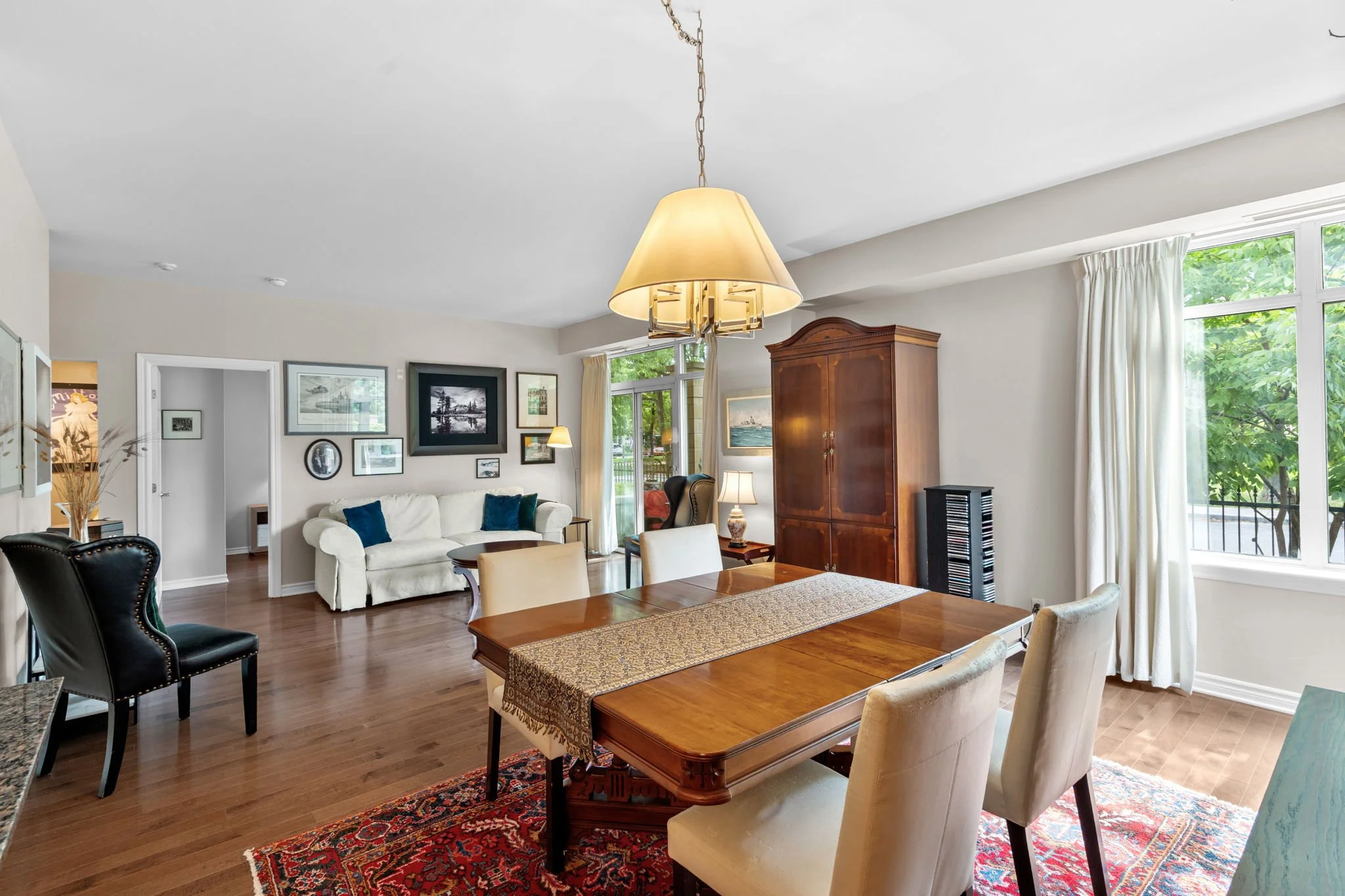 12-web-or-mls-205-bolton-st-105.jpg
