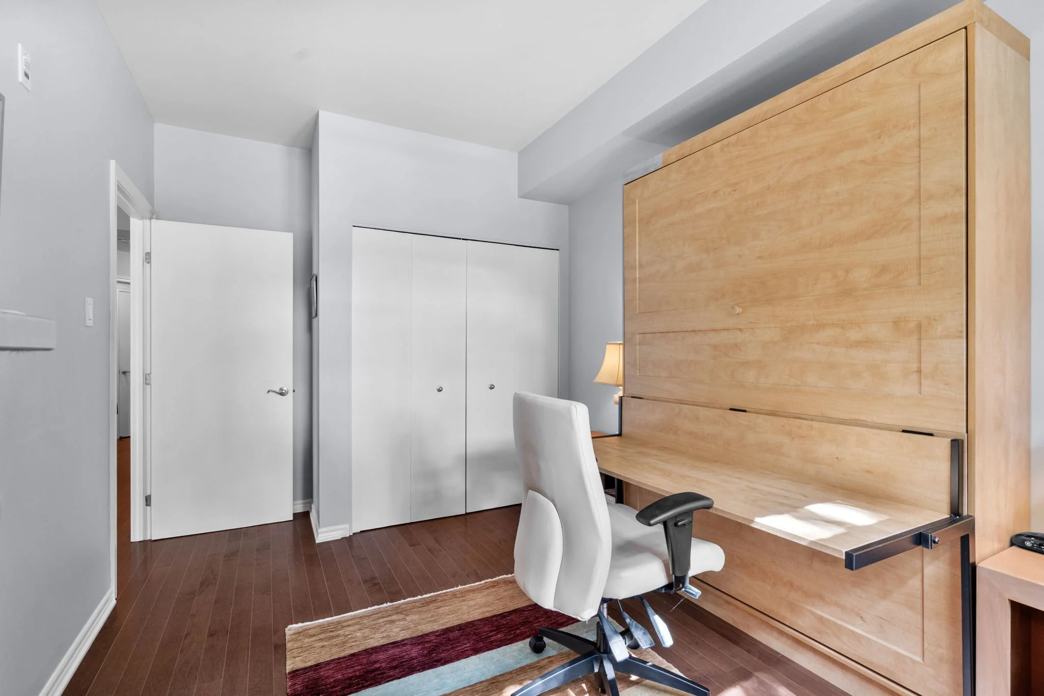 18-web-or-mls-205-bolton-st-105.jpg