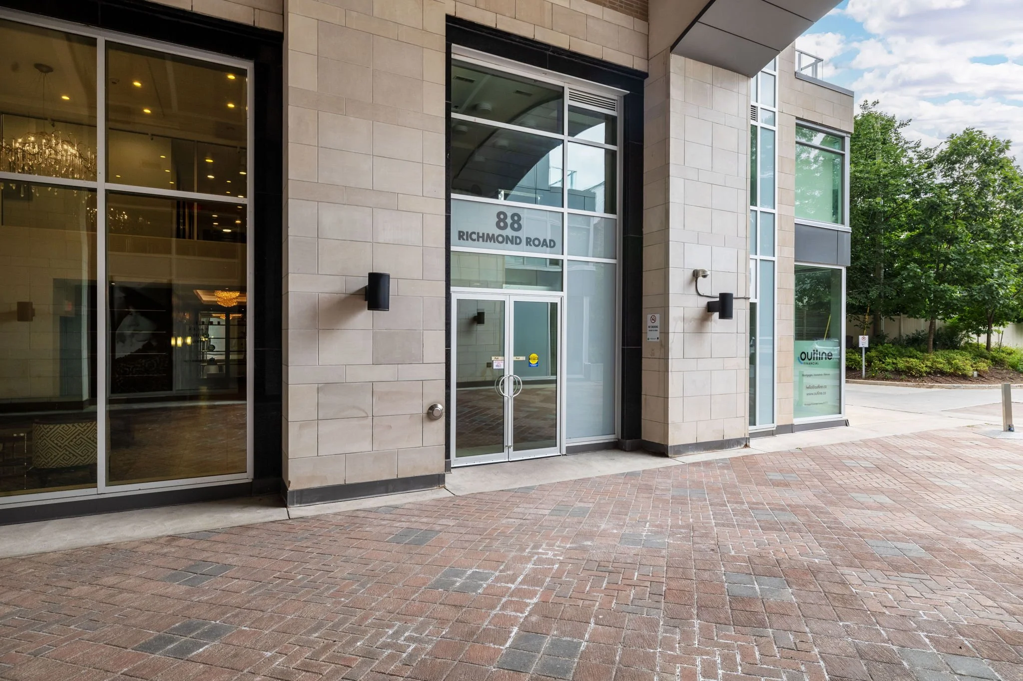 2-web-or-mls-88-richmond-rd-708.jpg