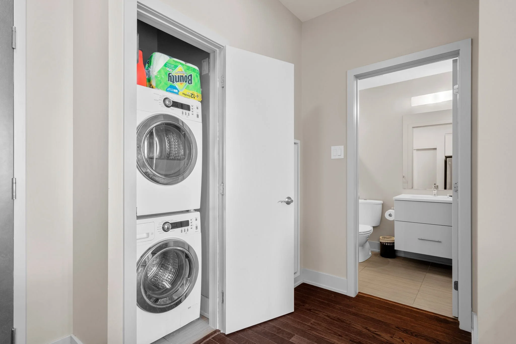 6-web-or-mls-88-richmond-rd-708.jpg