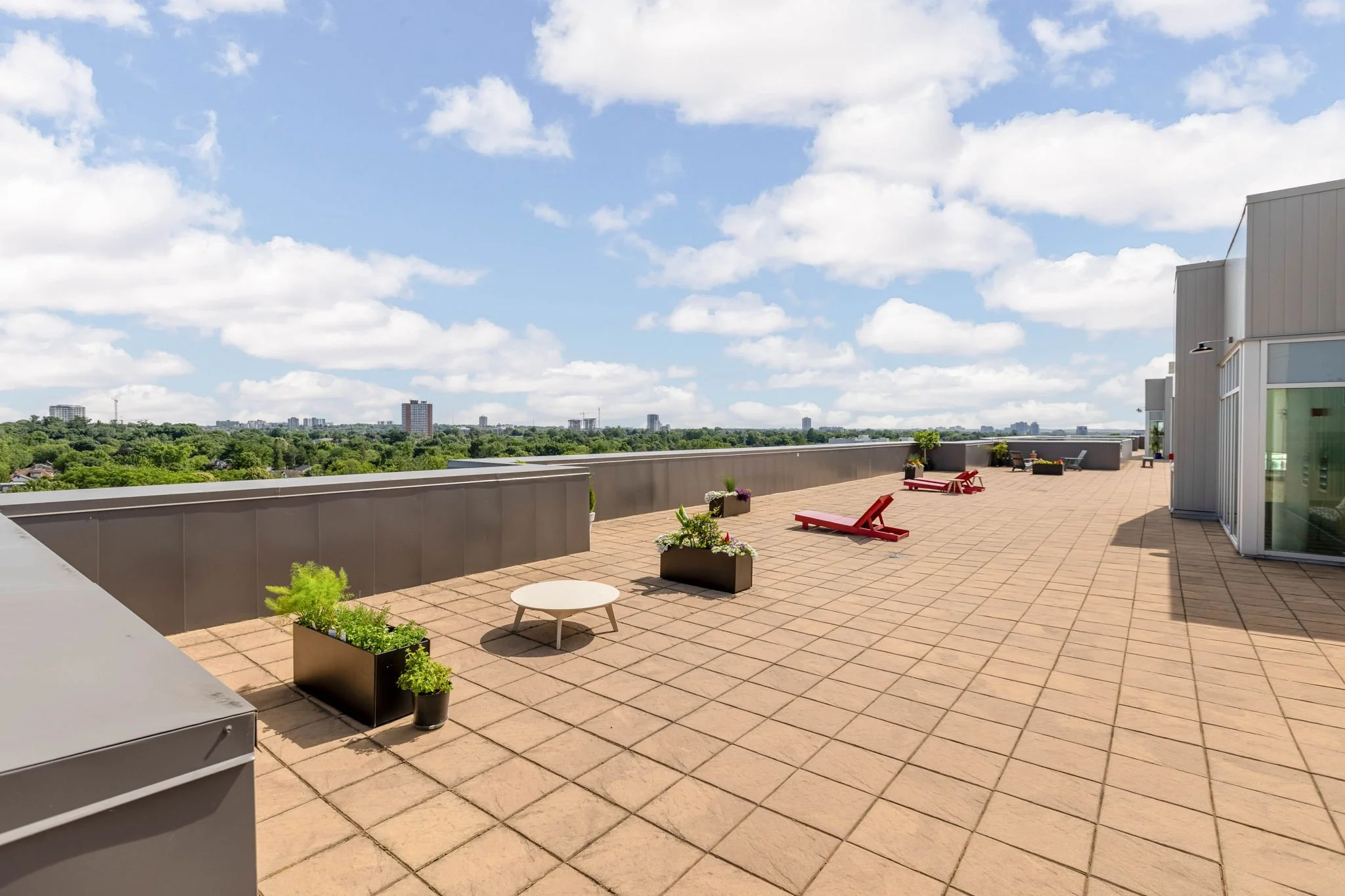 22-web-or-mls-88-richmond-rd-708.jpg