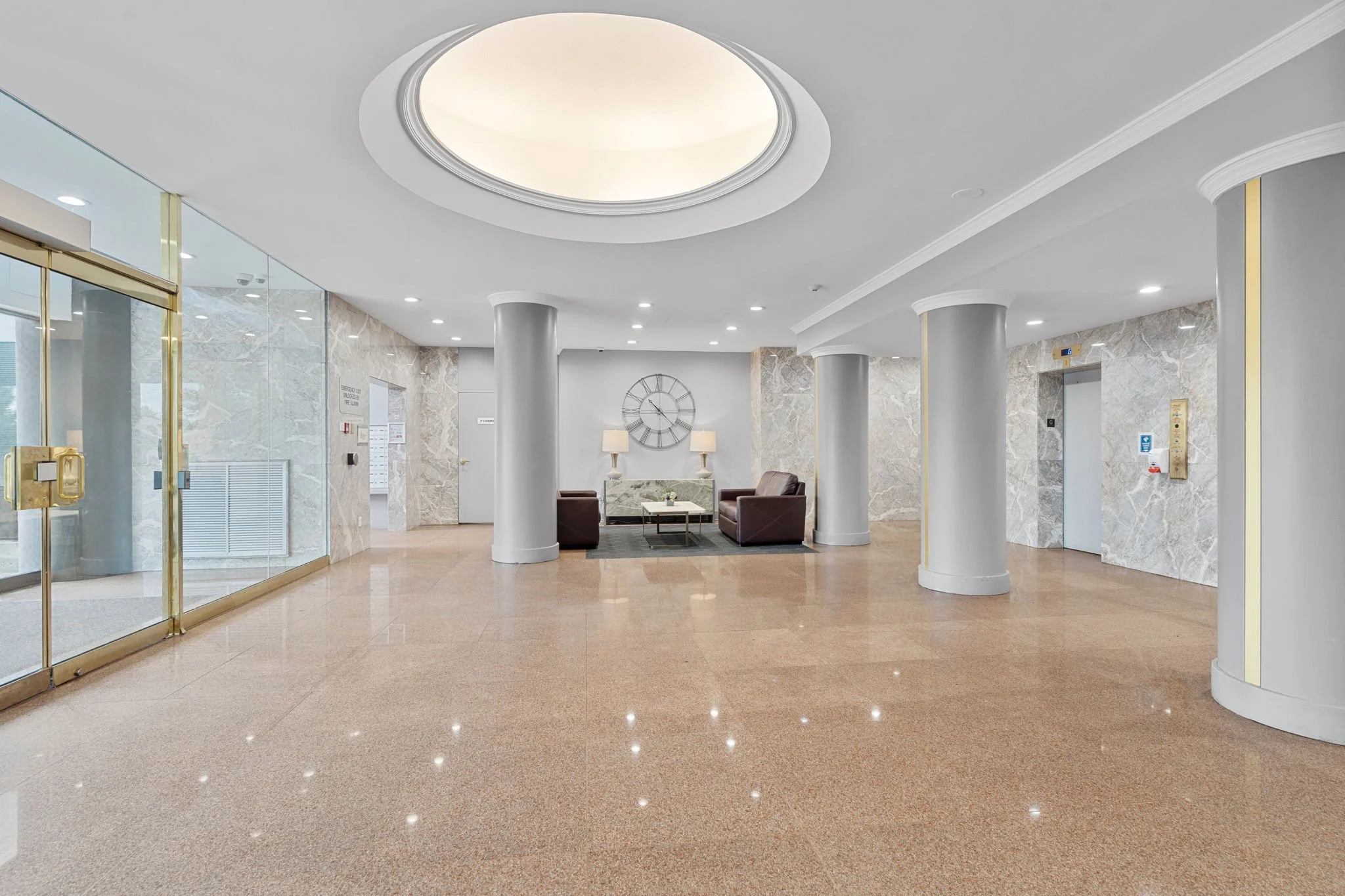 4-web-or-mls-545-st-laurent-blvd-1604.jpg