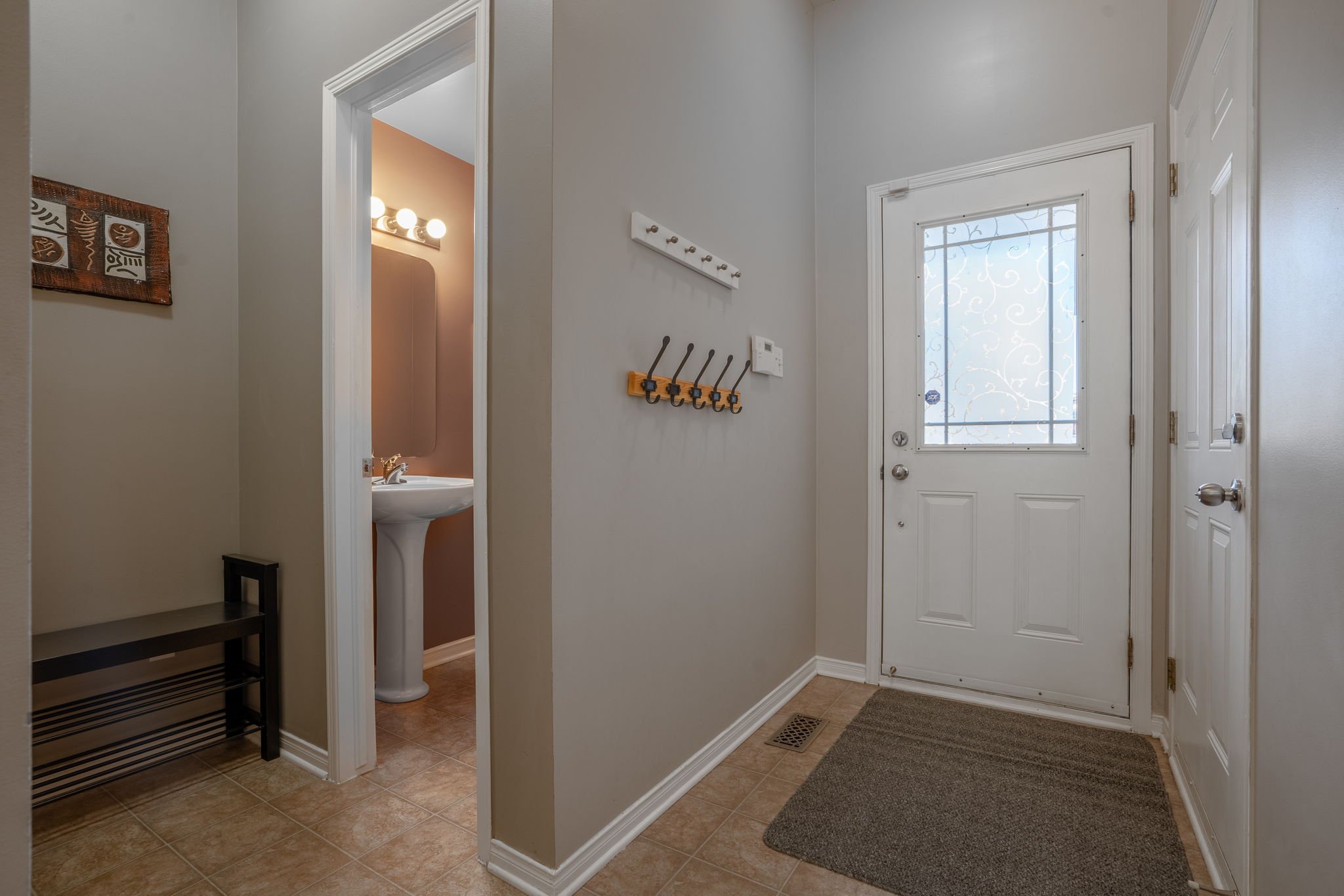 4-web-or-mls-1031-capreol-st.jpg