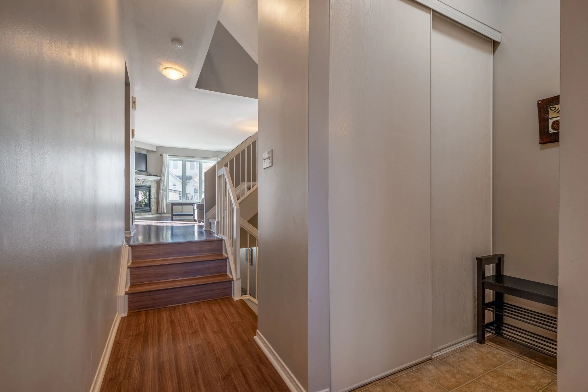 6-web-or-mls-1031-capreol-st.jpg