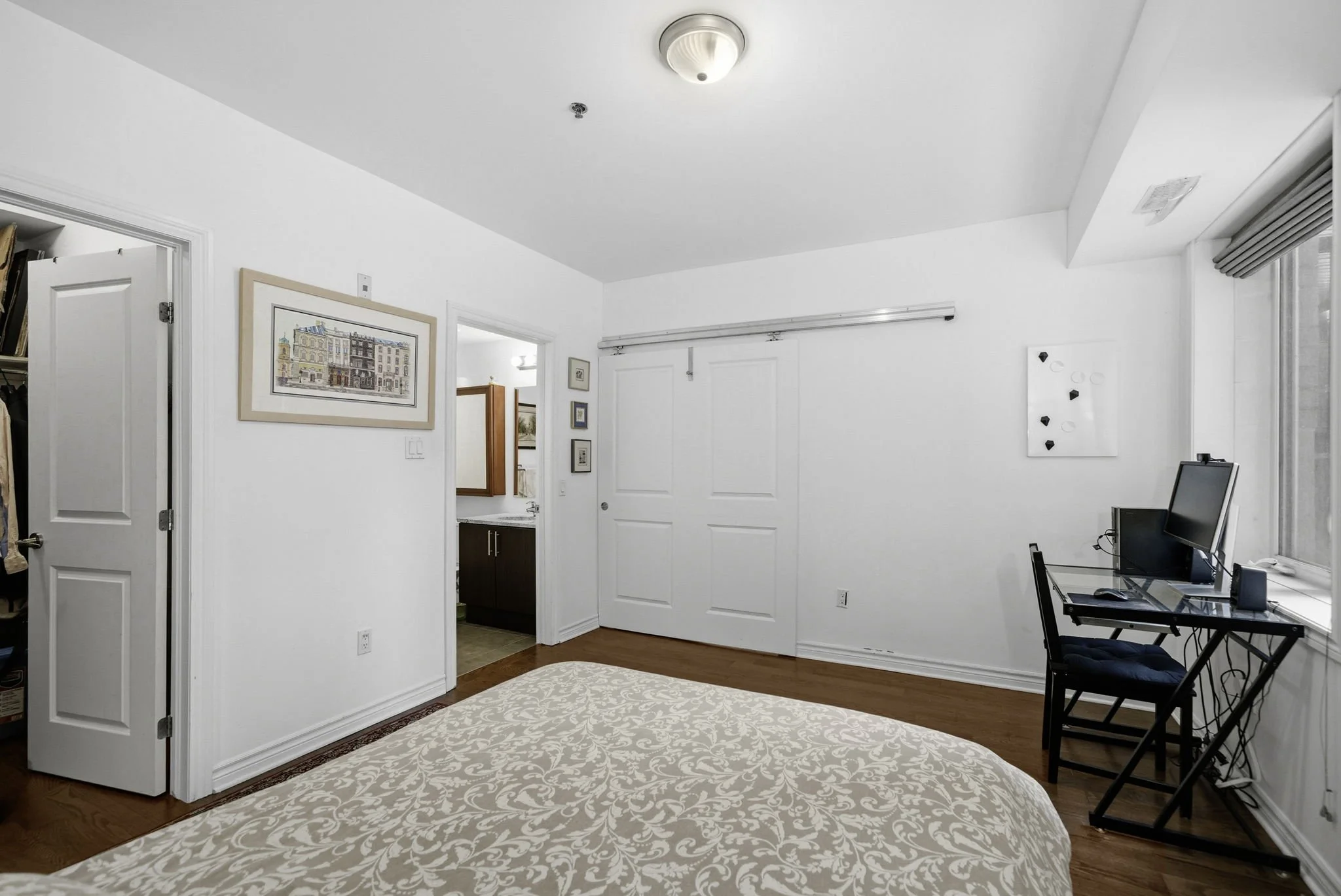 18-web-or-mls-429-kent-st-123.jpg