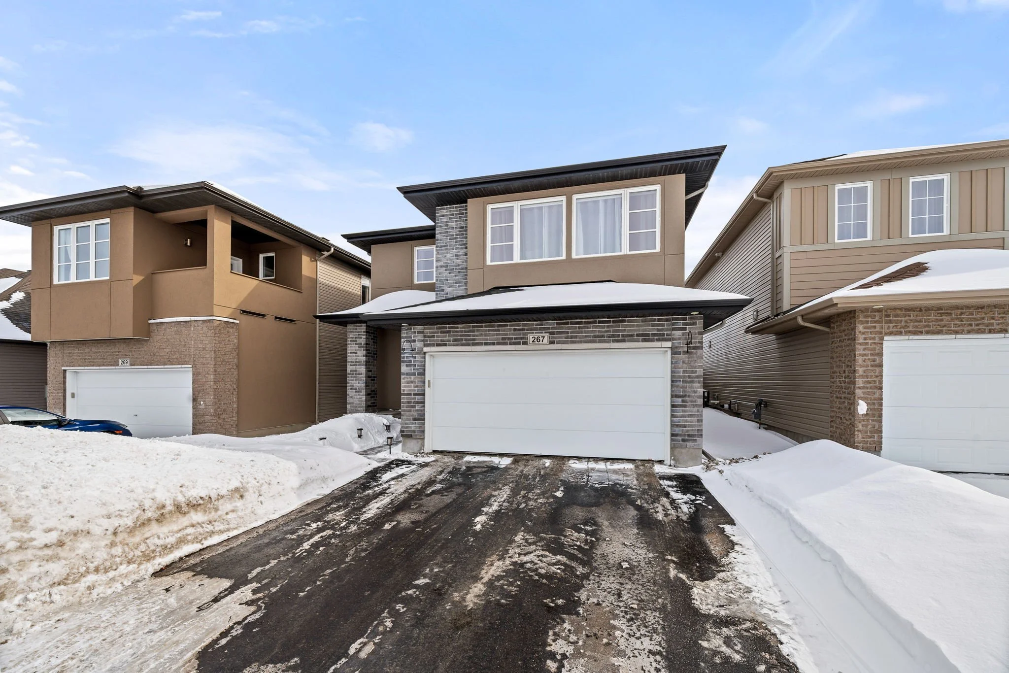 1-web-or-mls-267-sceptre-way.jpg
