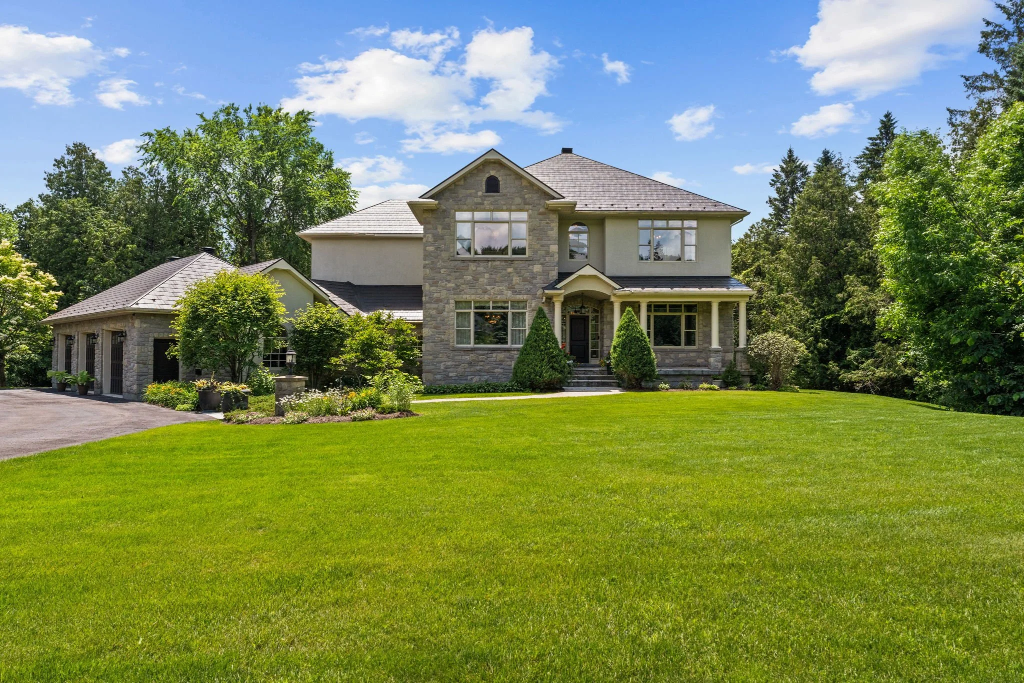 18-web-or-mls-140 Lady Lochead Lane-112.jpg