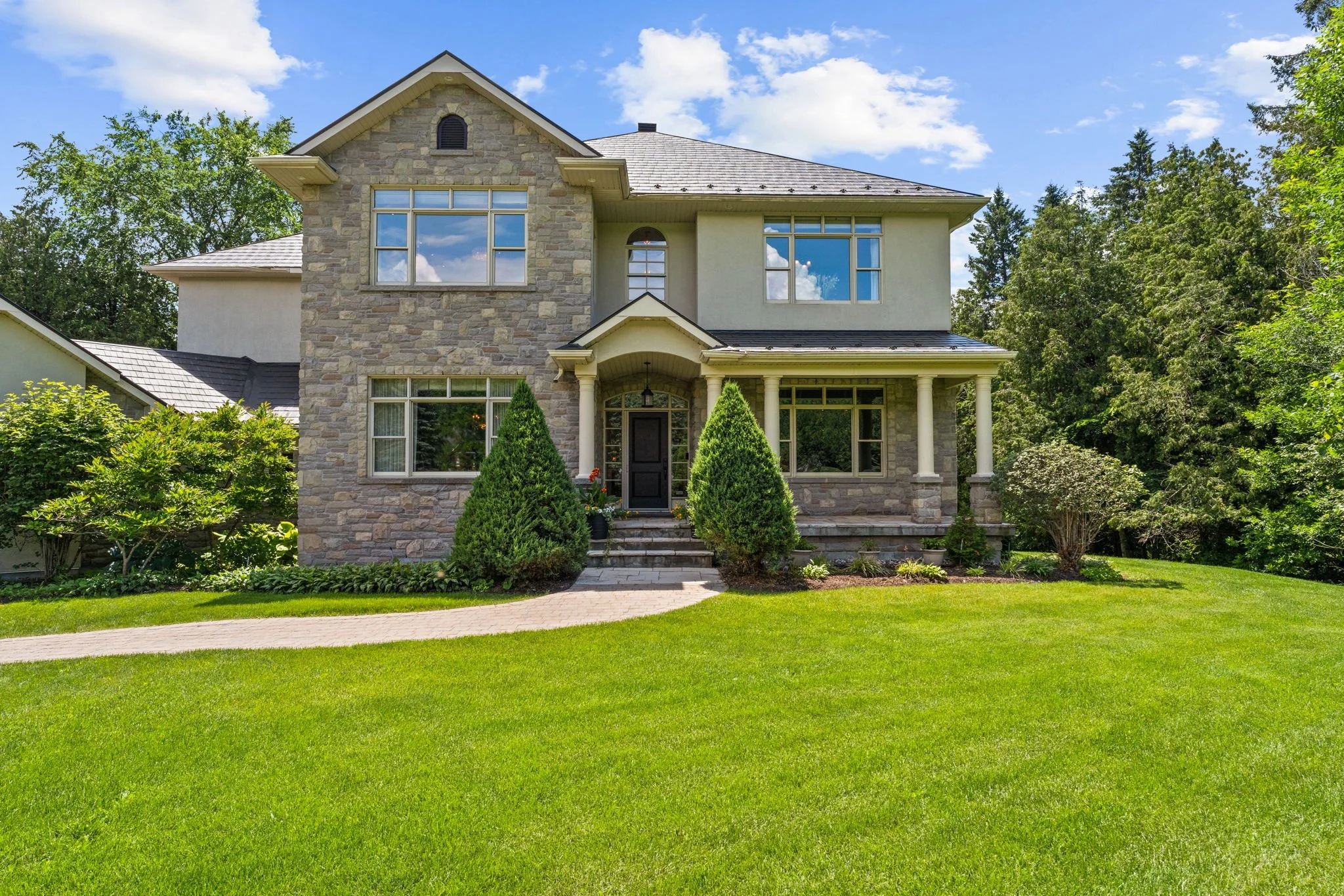 19-web-or-mls-140 Lady Lochead Lane-113.jpg