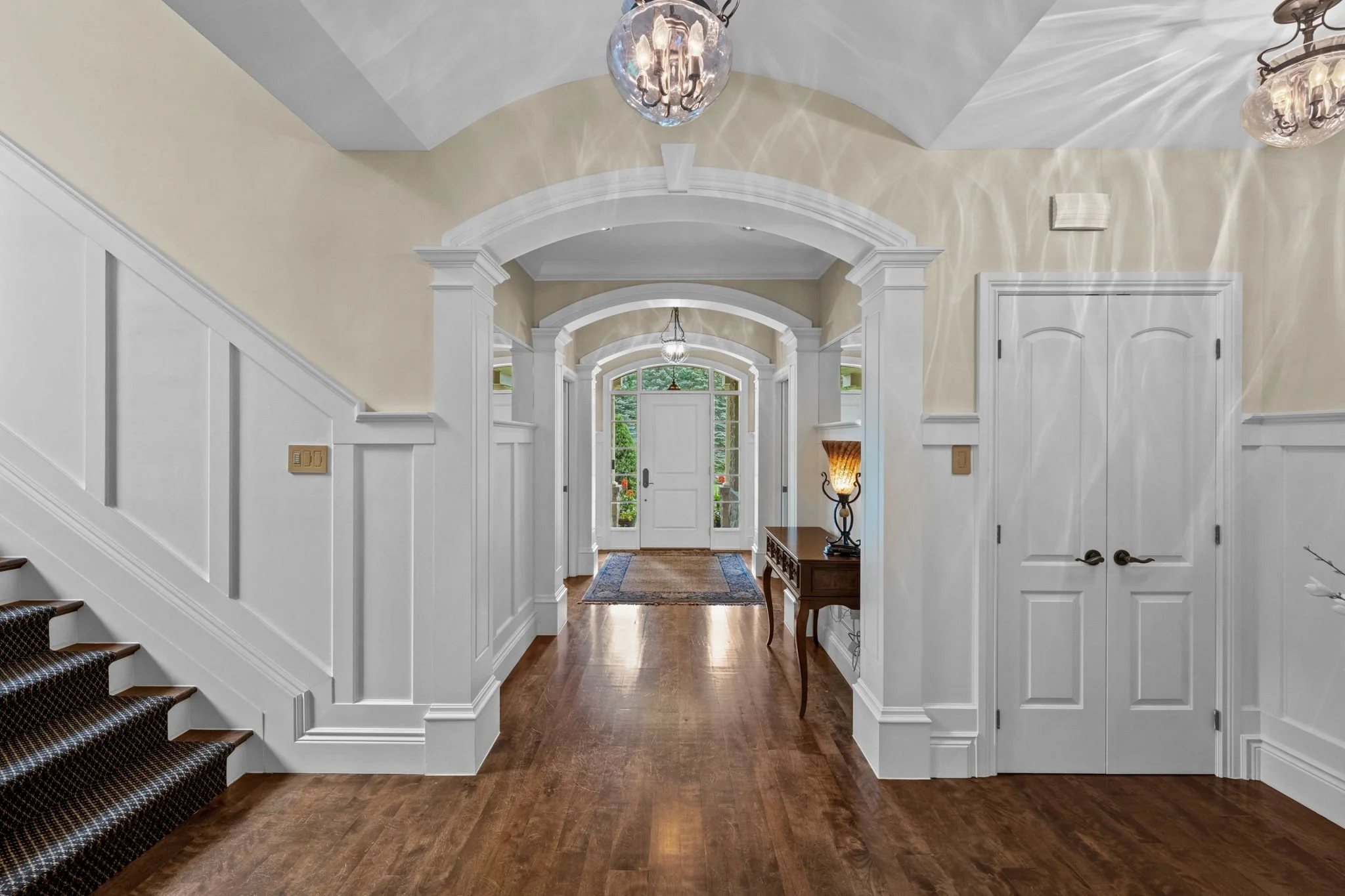 24-web-or-mls-140 Lady Lochead Lane-19.jpg