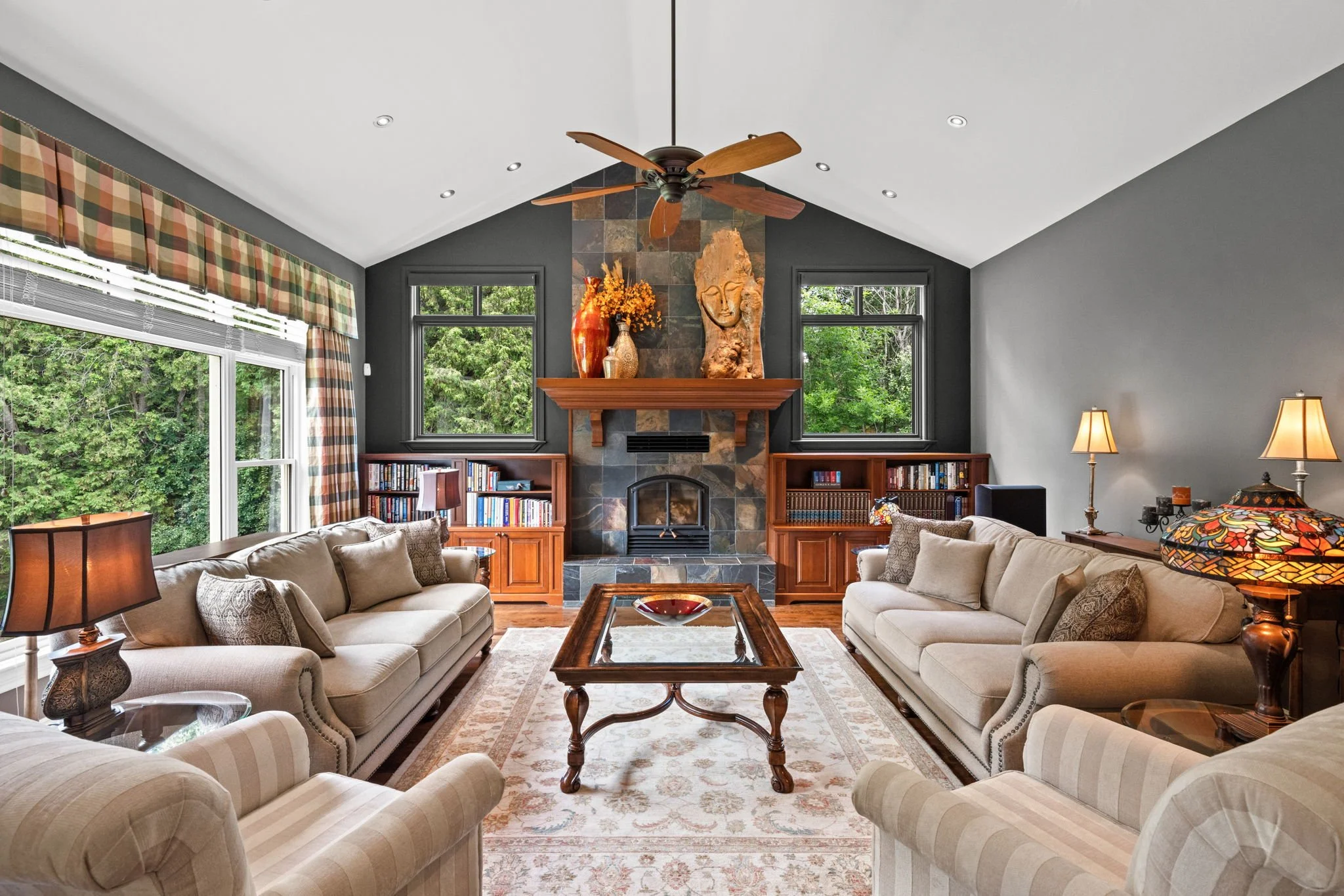 25-web-or-mls-140 Lady Lochead Lane-21.jpg