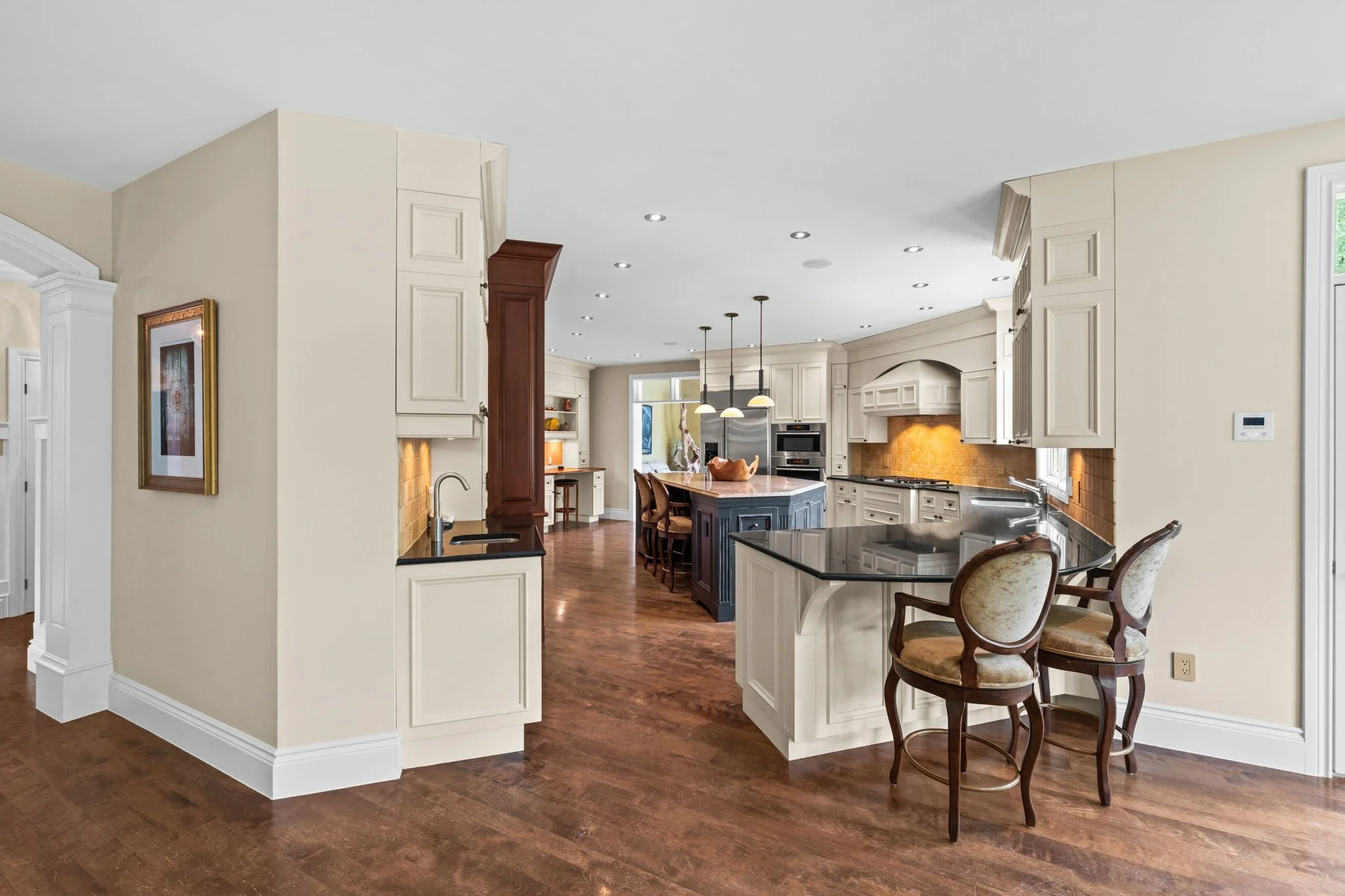 30-web-or-mls-140 Lady Lochead Lane-26.jpg