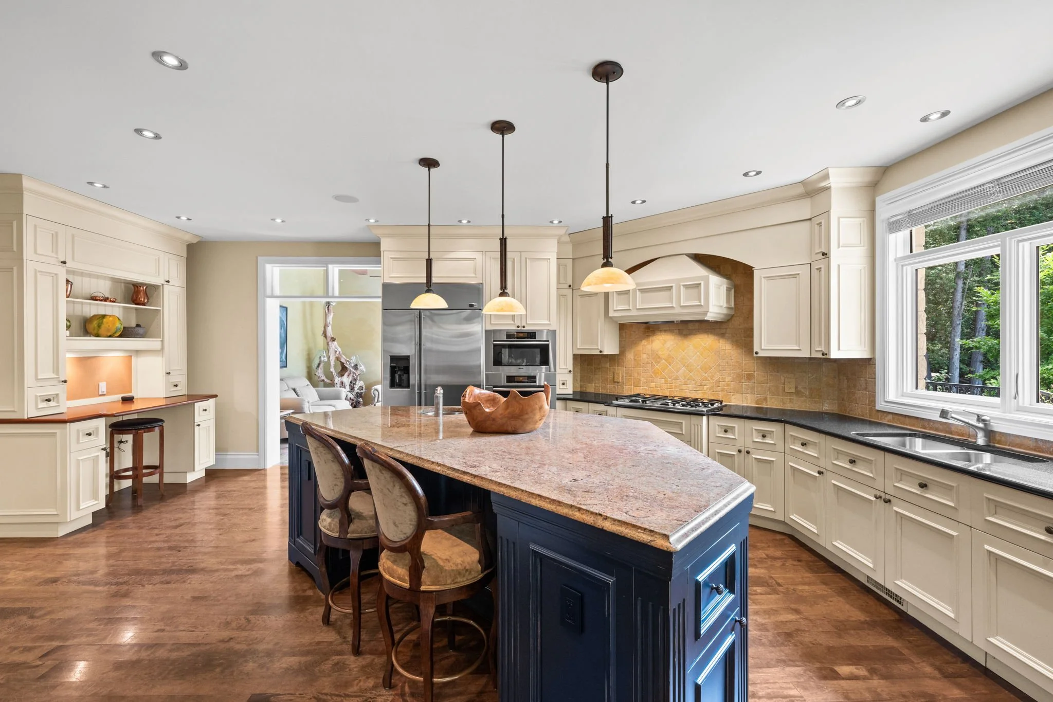 32-web-or-mls-140 Lady Lochead Lane-28.jpg