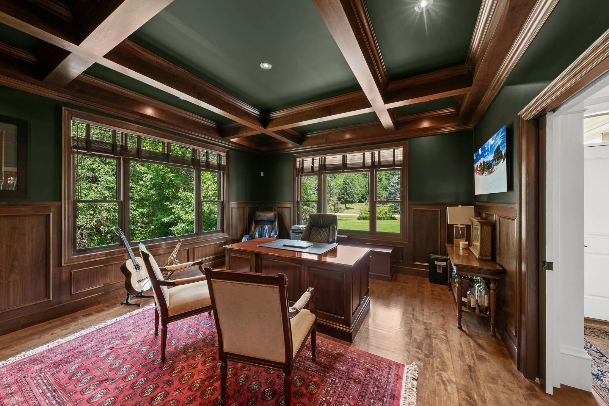 46-web-or-mls-140 Lady Lochead Lane-41.jpg
