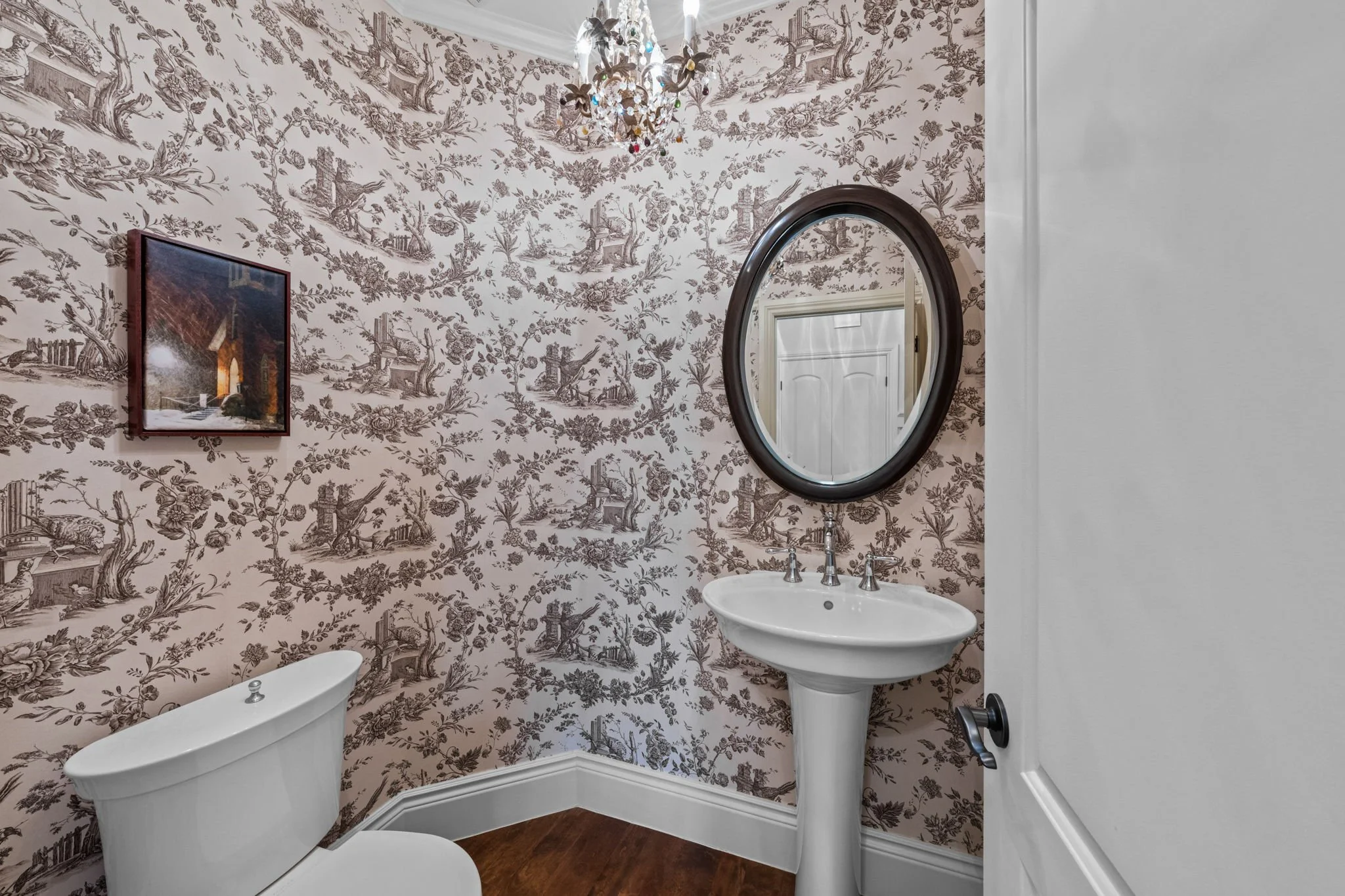 50-web-or-mls-140 Lady Lochead Lane-20.jpg