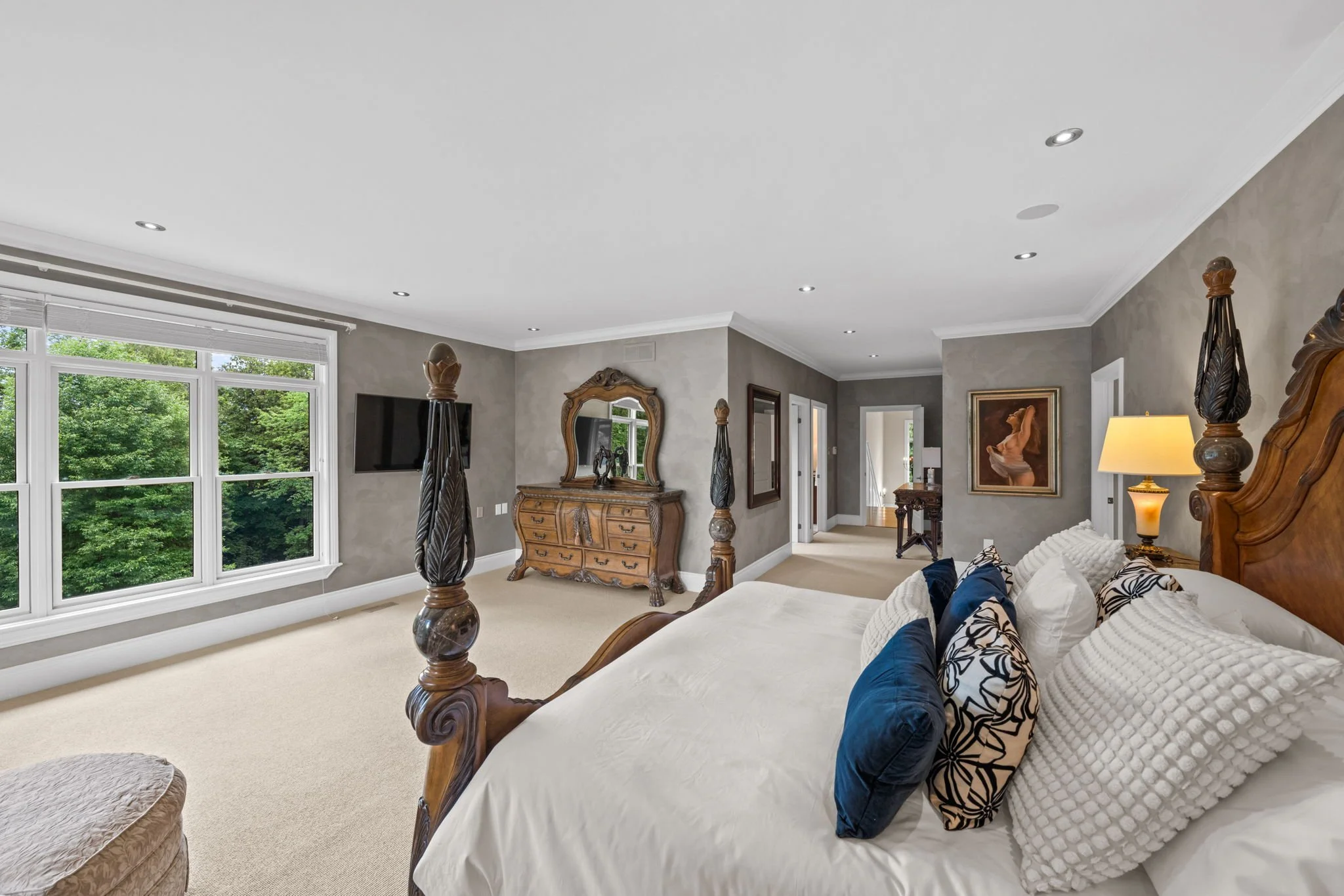 55-web-or-mls-140 Lady Lochead Lane-62.jpg