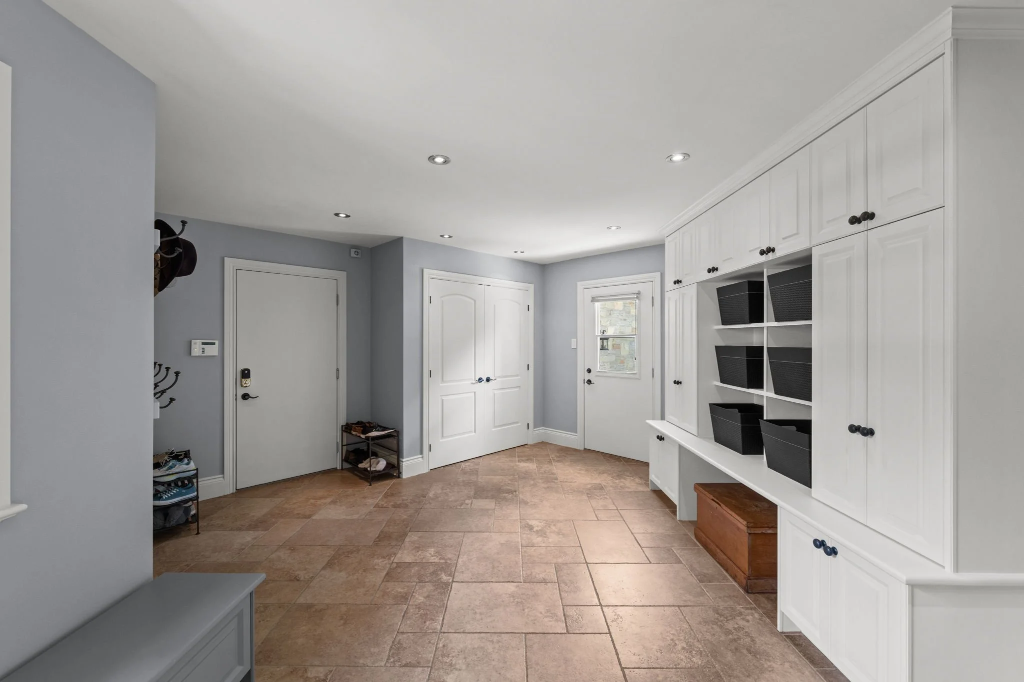 70-web-or-mls-140 Lady Lochead Lane-43.jpg