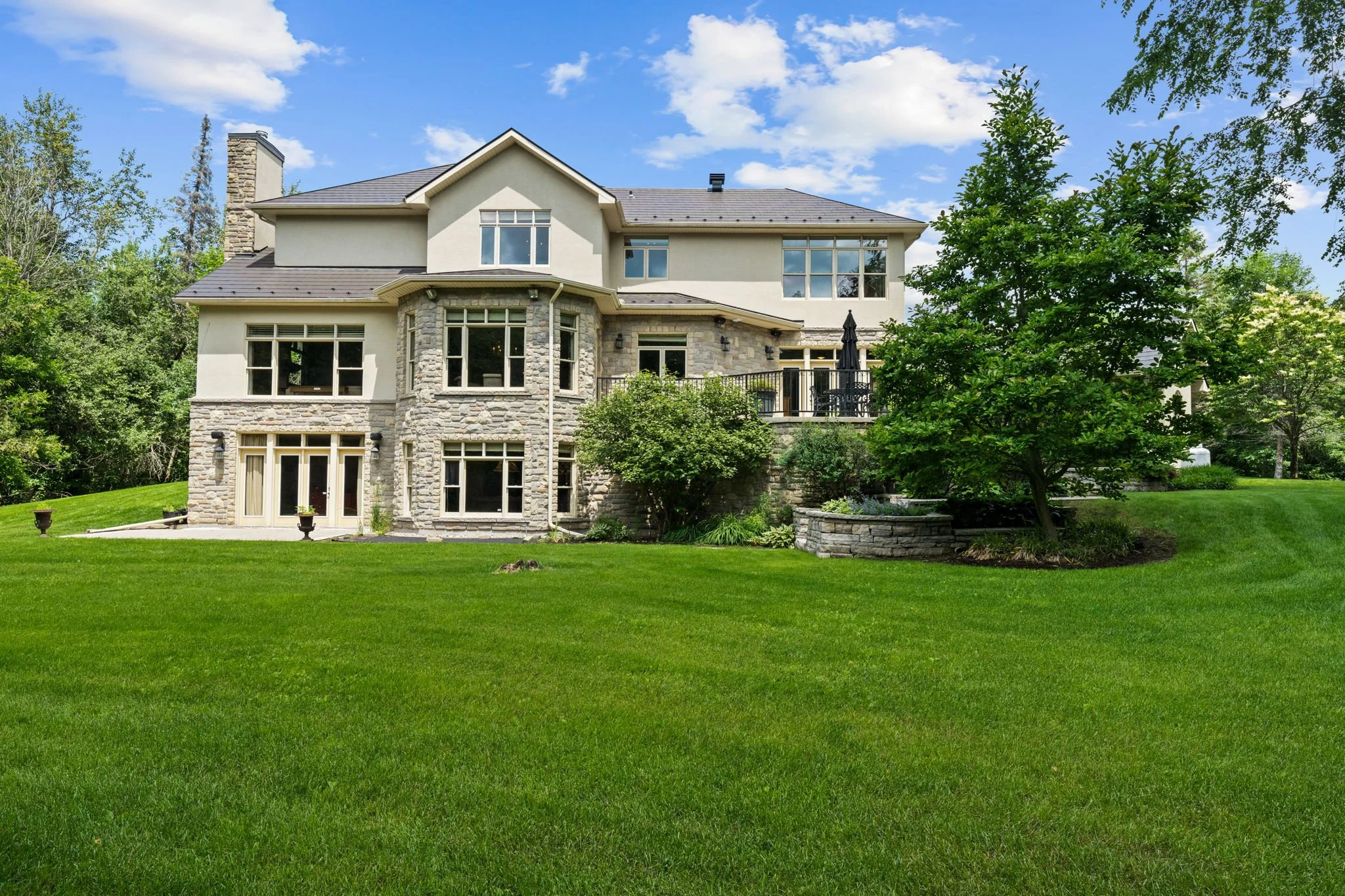 95-web-or-mls-140 Lady Lochead Lane-72.jpg