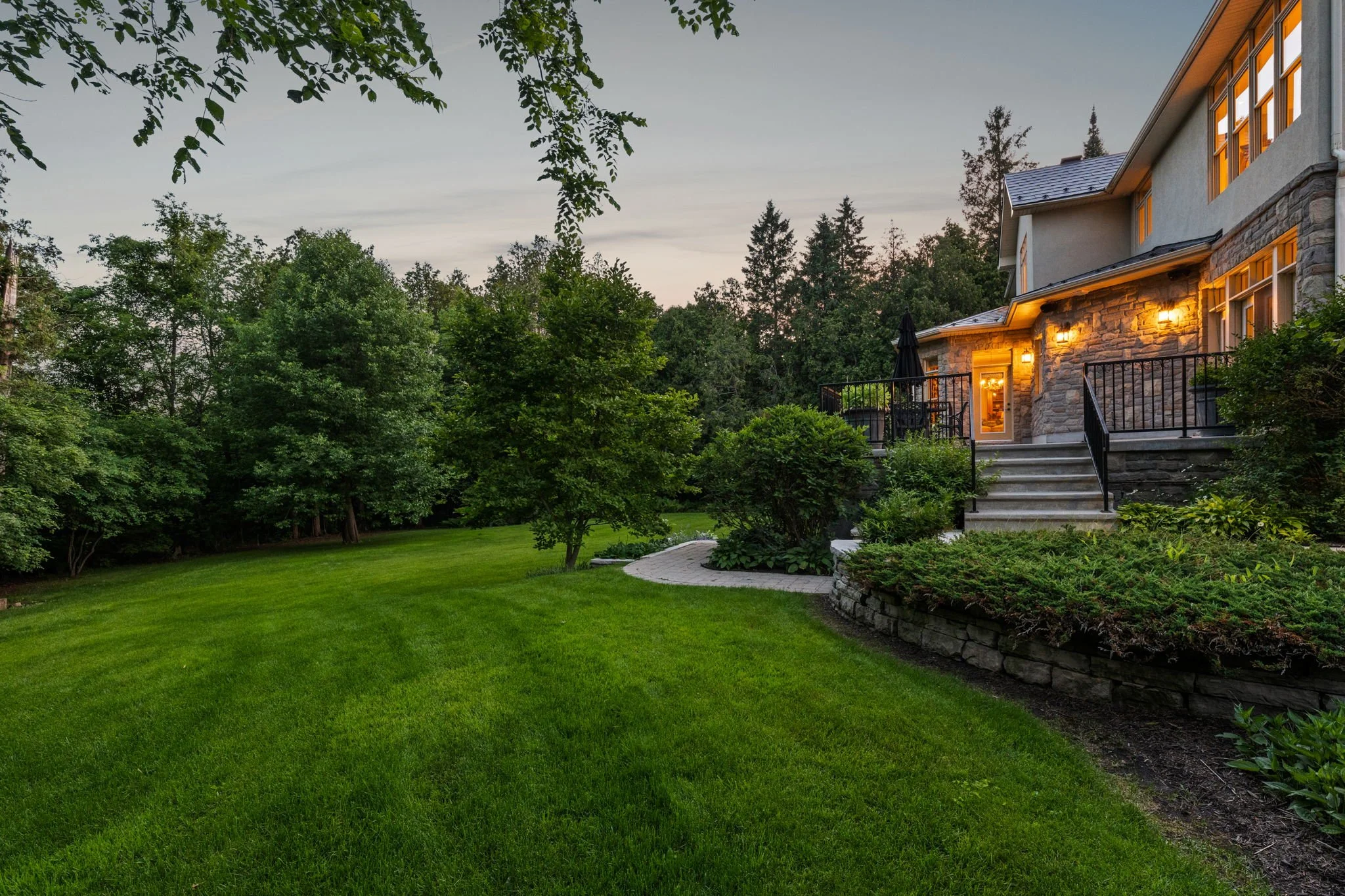 100-web-or-mls-140 Lady Lochead Lane-79.jpg