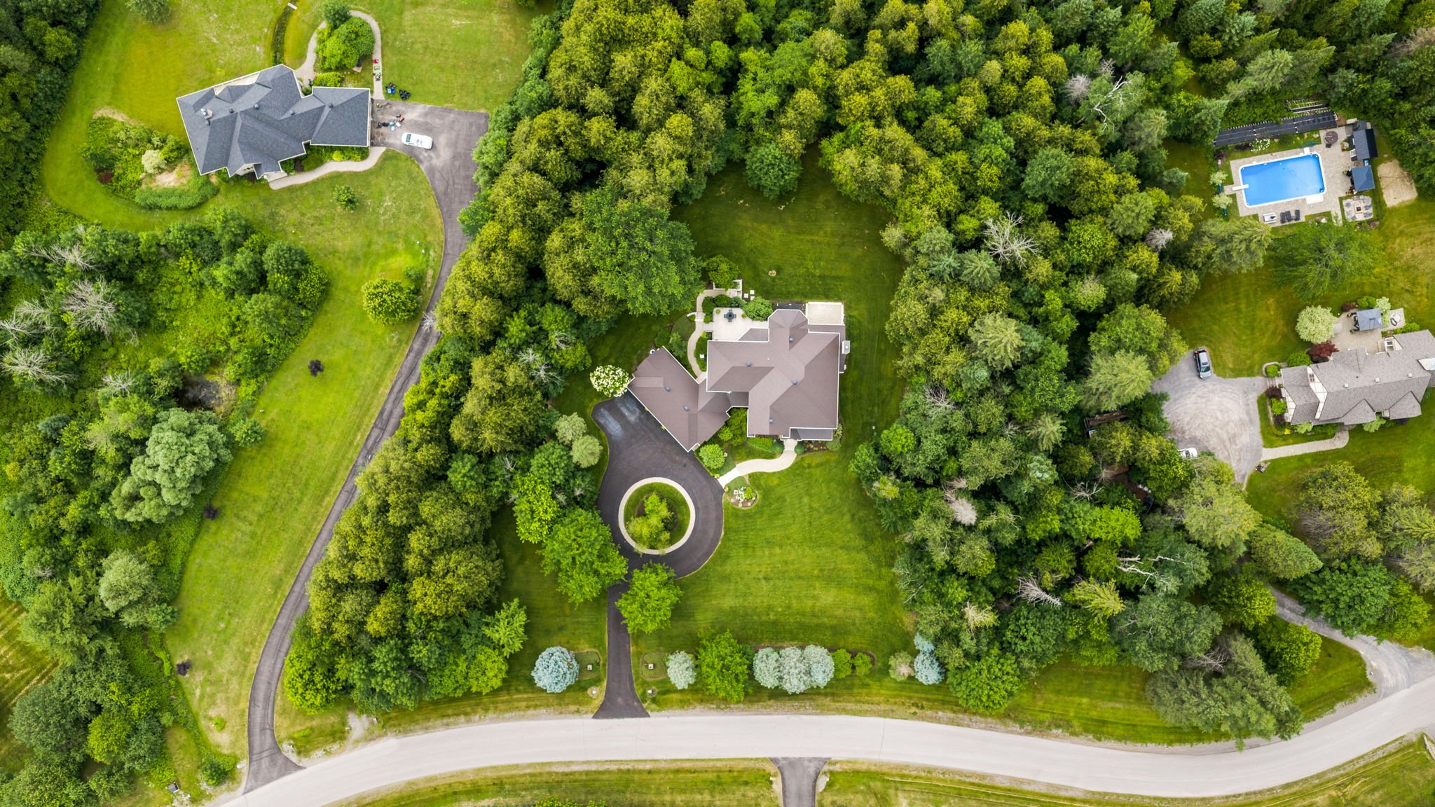 108-web-or-mls-140 Lady Lochead Lane-1.jpg