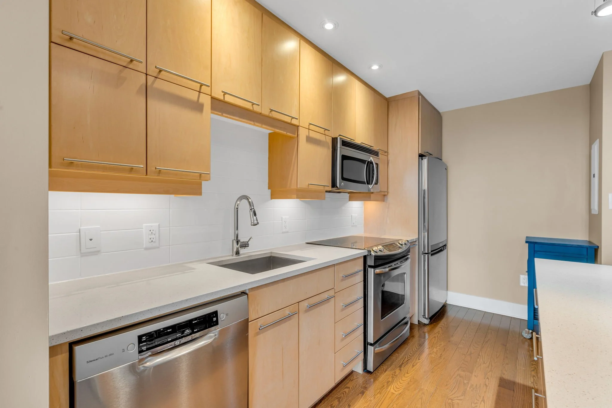 8-web-or-mls-101-richmond-rd-511.jpg