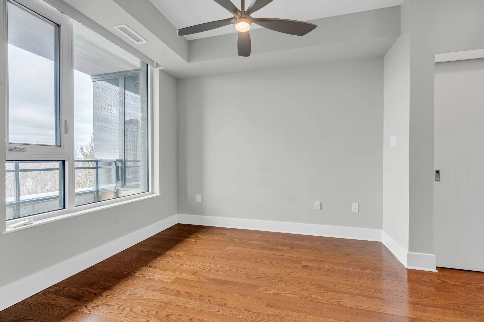 13-web-or-mls-101-richmond-rd-511.jpg