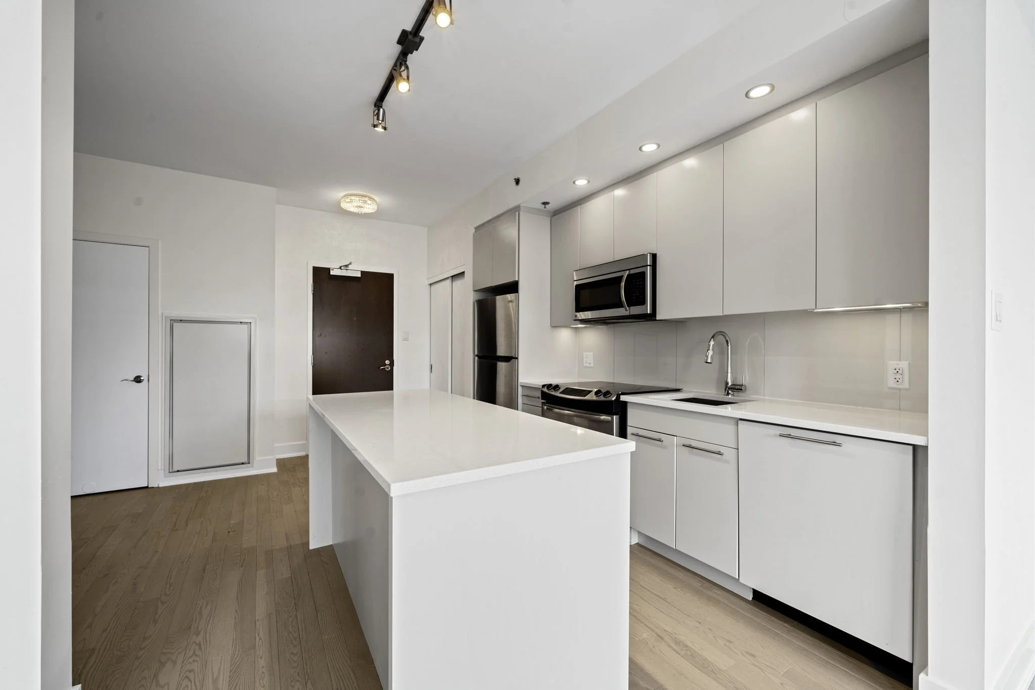 7-web-or-mls-108-richmond-rd-508.jpg