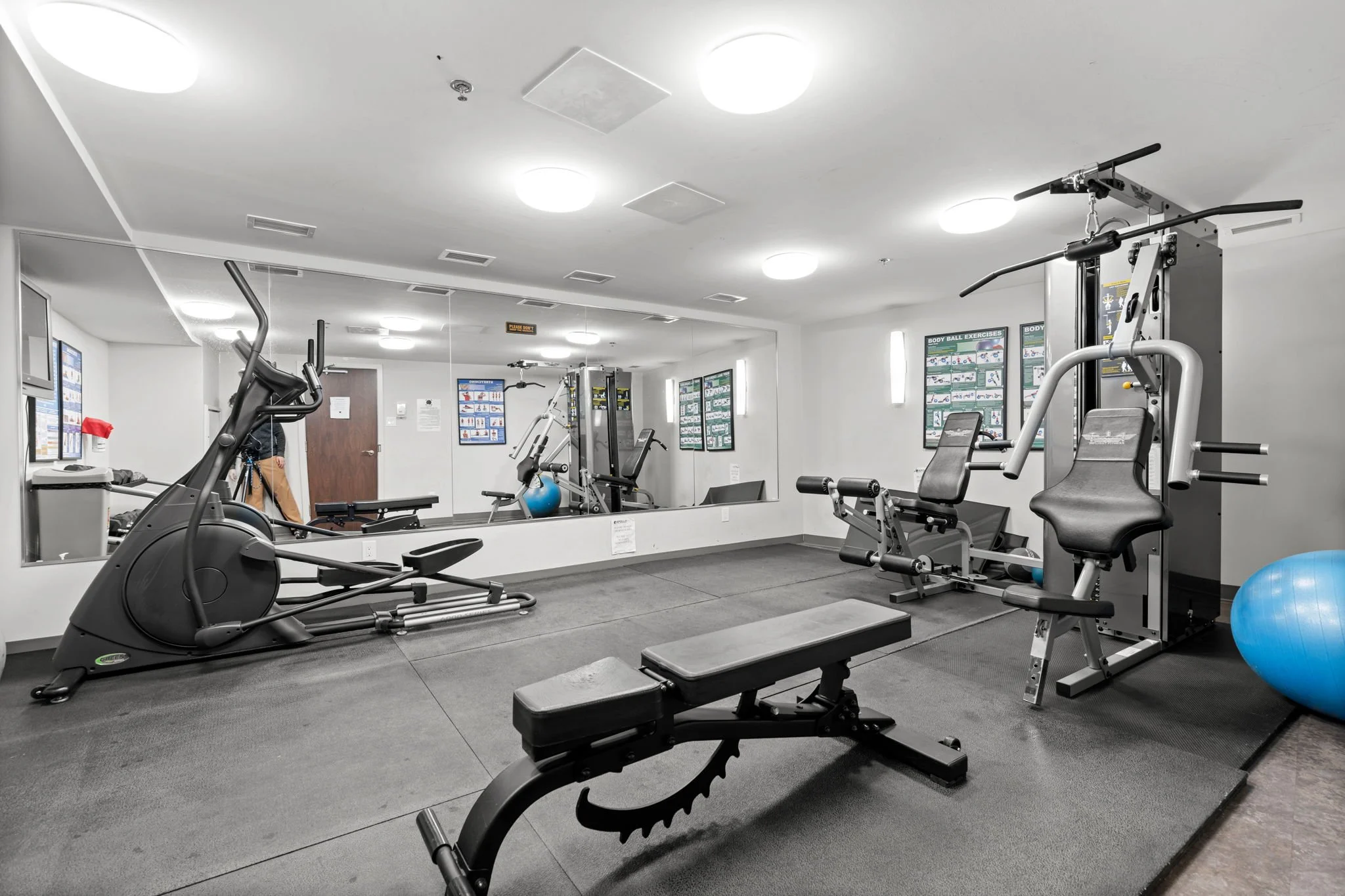 20-web-or-mls-108-richmond-rd-508.jpg
