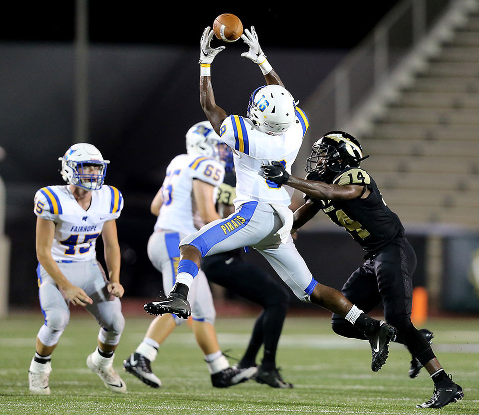 FHS Booster Club_Football 2018_v Davidson_WR catch_092018_al.jpeg