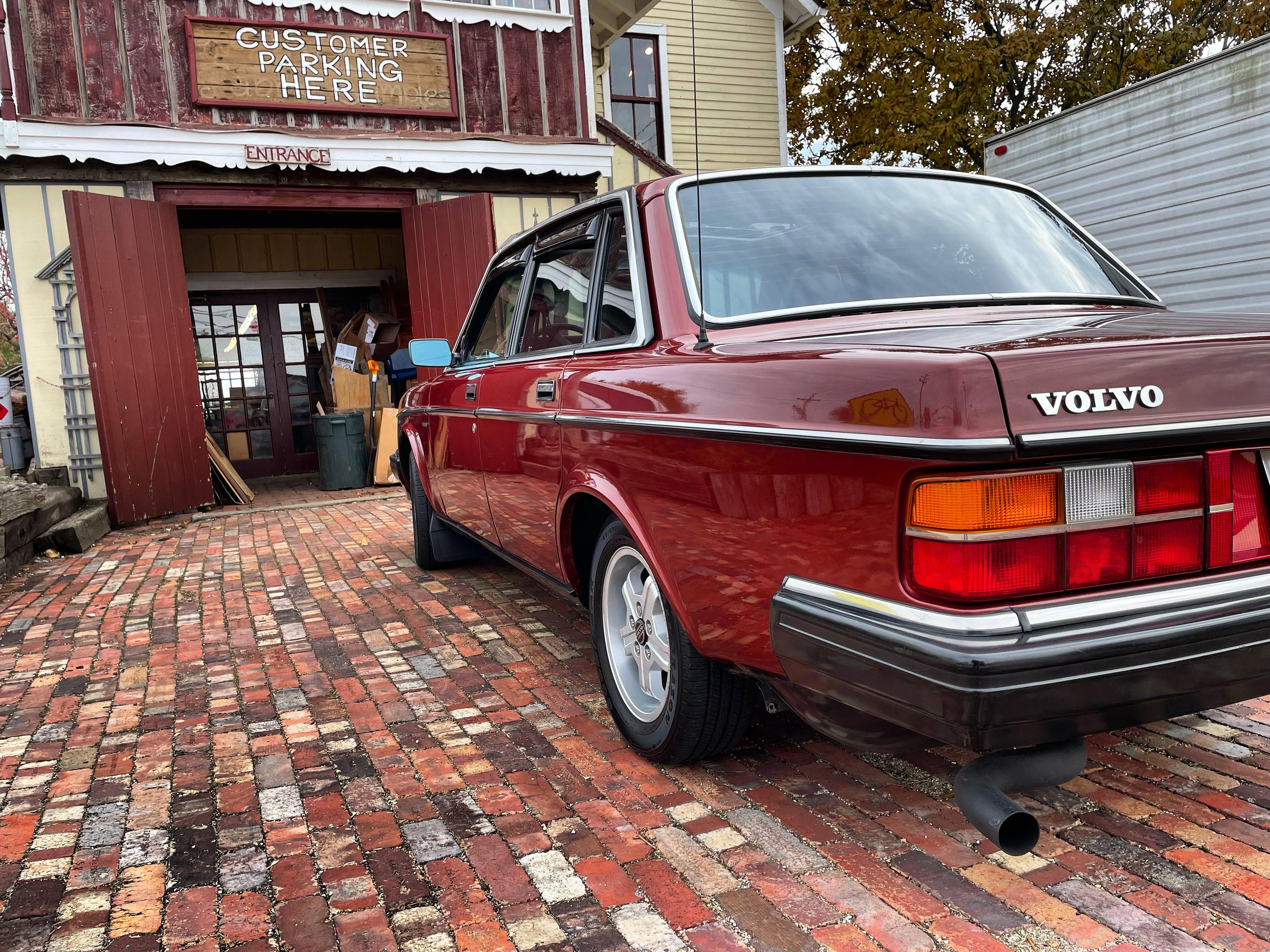 I Love My Volvo' Bumper Sticker — Auslander VLV Restoration & Accessories