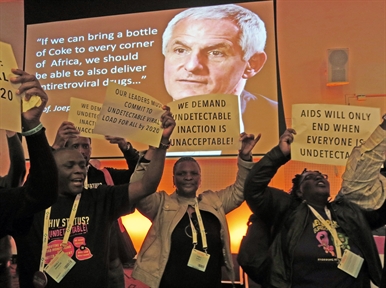 Dr. Joep Lange (Photo by Liz Highleyman)