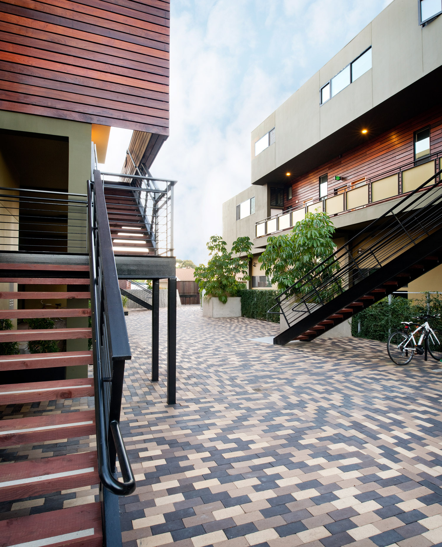 Center Street Loft apartment exterior, Lloyd Russell architects, san diego design, san diego living, architecture photography