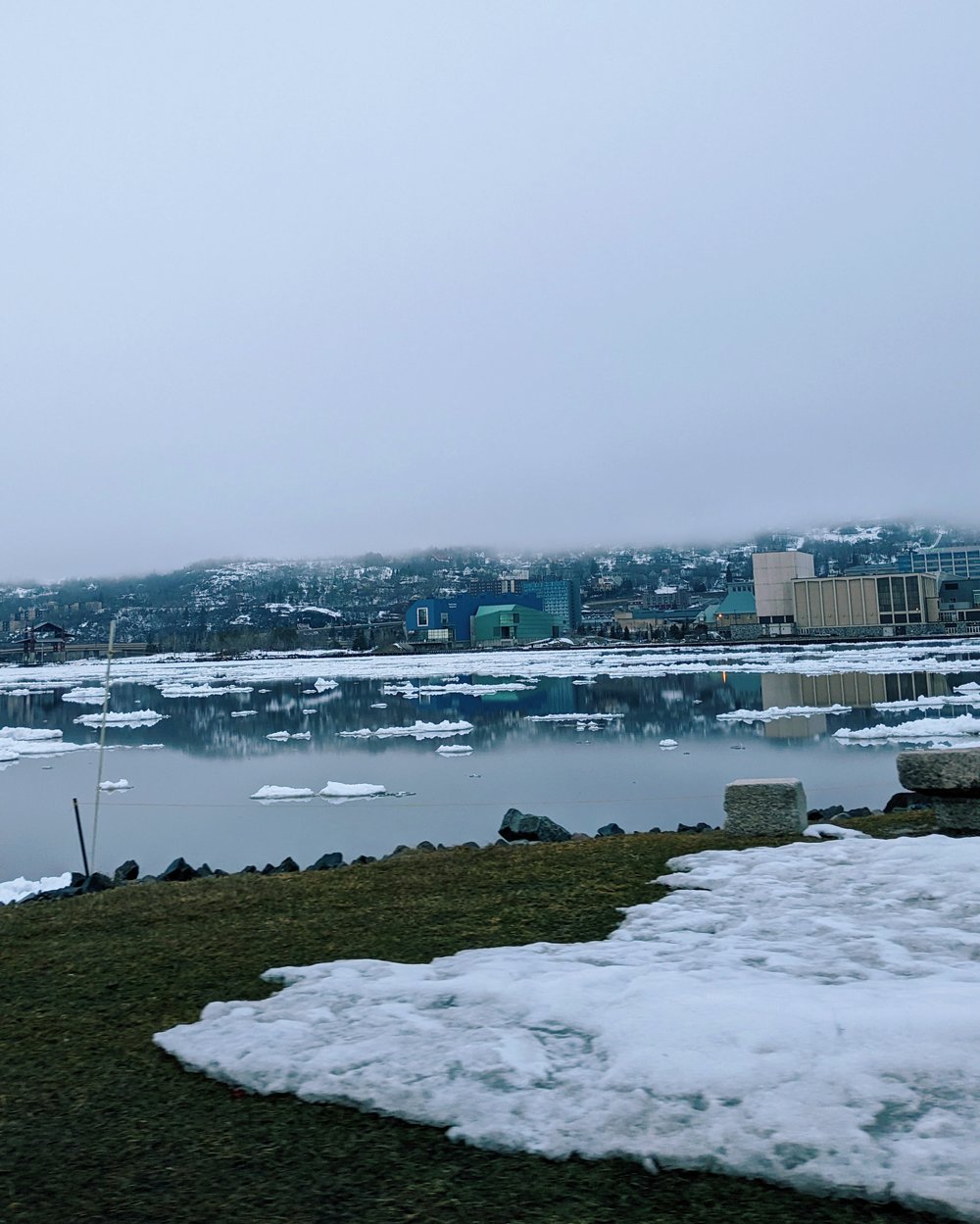 duluth_fog_april_2023_canal_frozen_ice.jpg