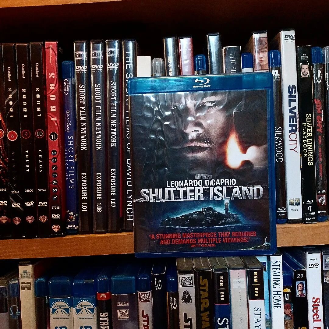 Tonight's suspense-tastic selection: #ShutterIsland (2010)

#LeonardoDiCaprio
#MarkRuffalo #BenKingsley
#MichelleWilliams #EmilyMortimer #PatriciaClarkson #MaxVonSydow #Island #Asylum #CriminallyInsane 

#directed by #MartinScorsese

 #WeWatchMovies 